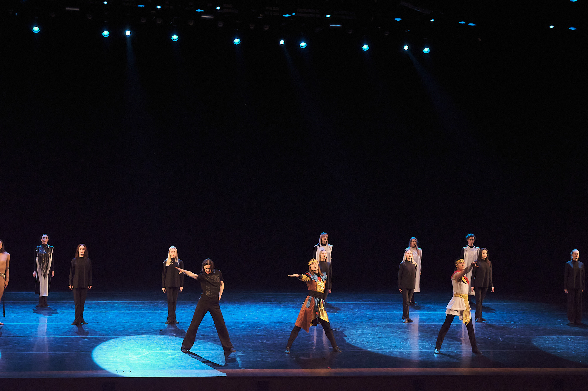 Узники времени, Свободный балет Терешкина