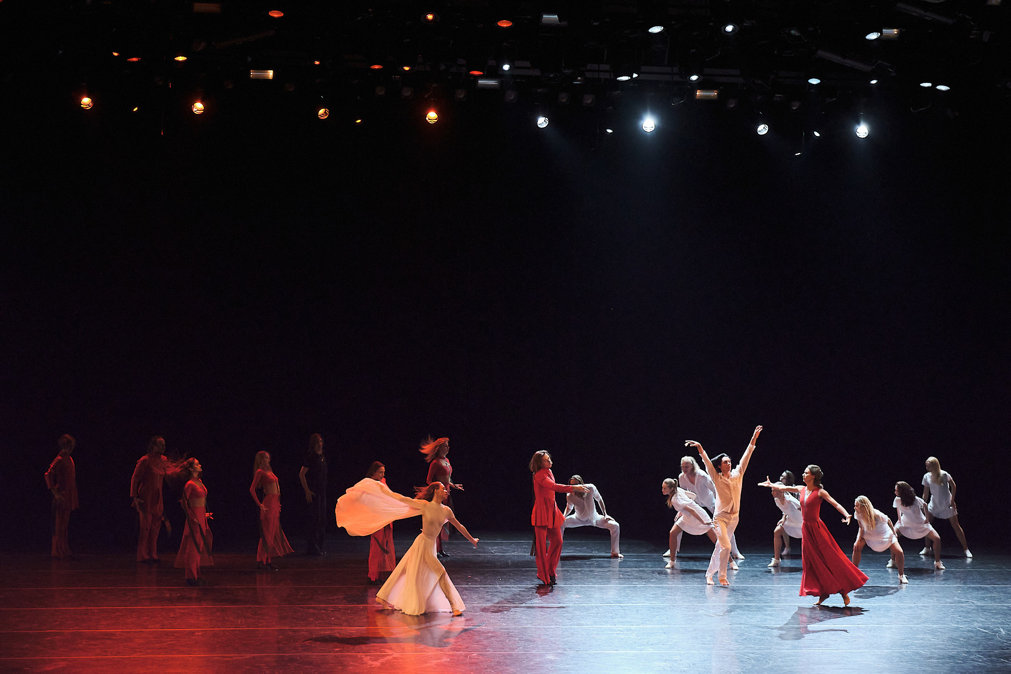 Узники времени, Свободный балет Терешкина