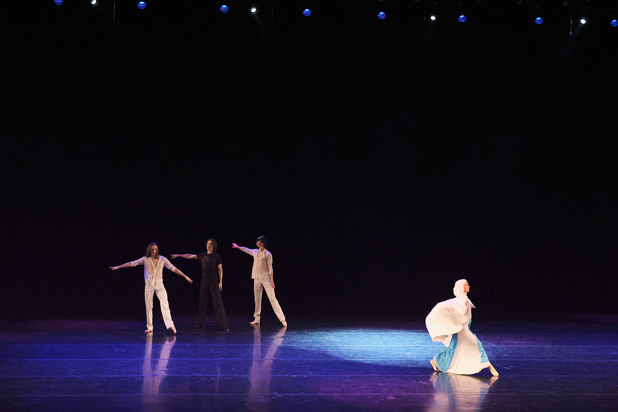 Узники времени, Свободный балет Терешкина