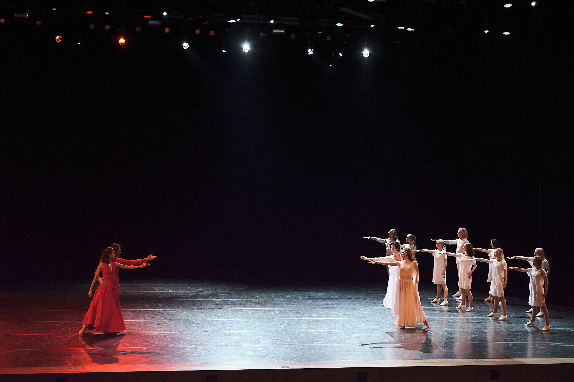 Узники времени, Свободный балет Терешкина