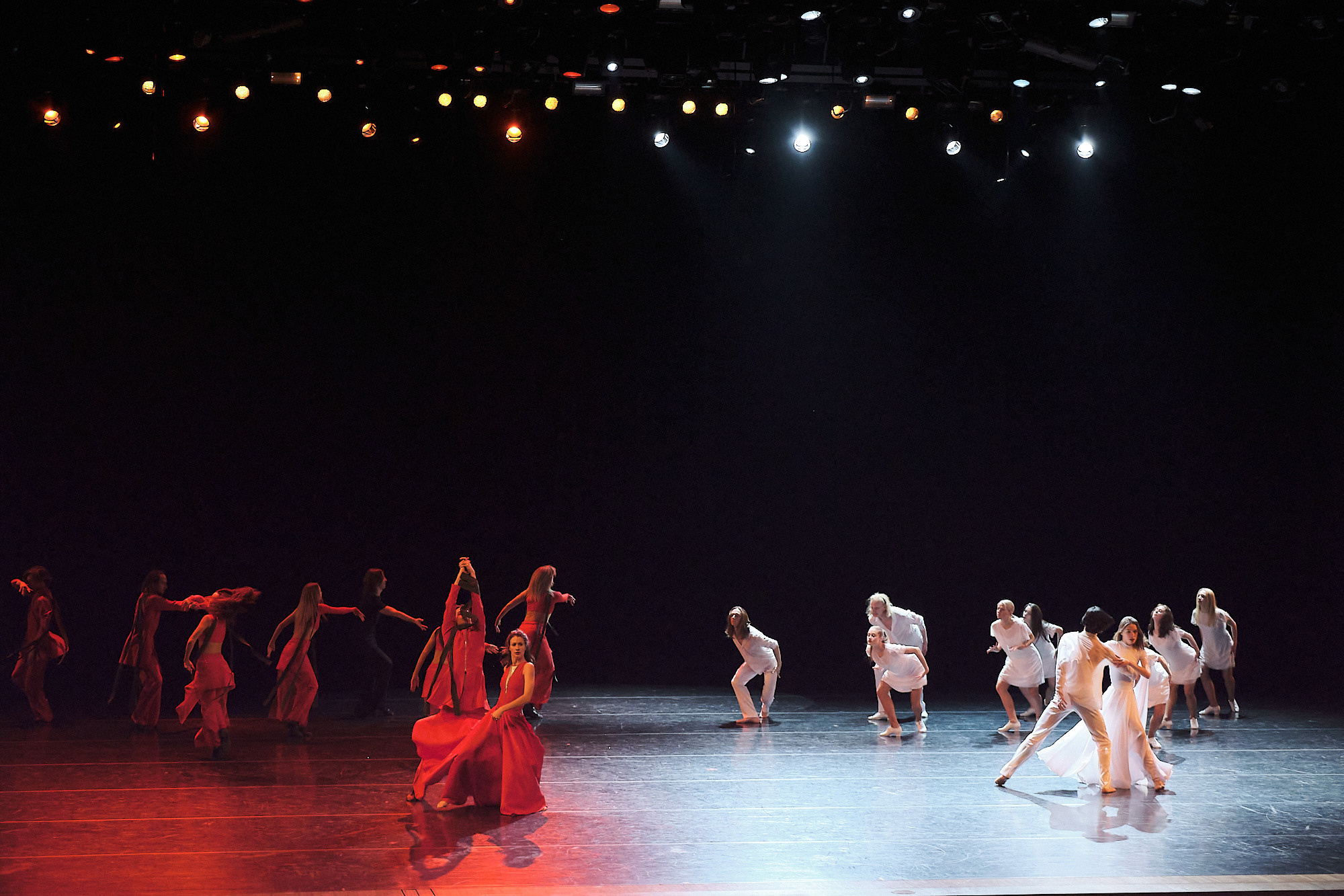 Узники времени, Свободный балет Терешкина