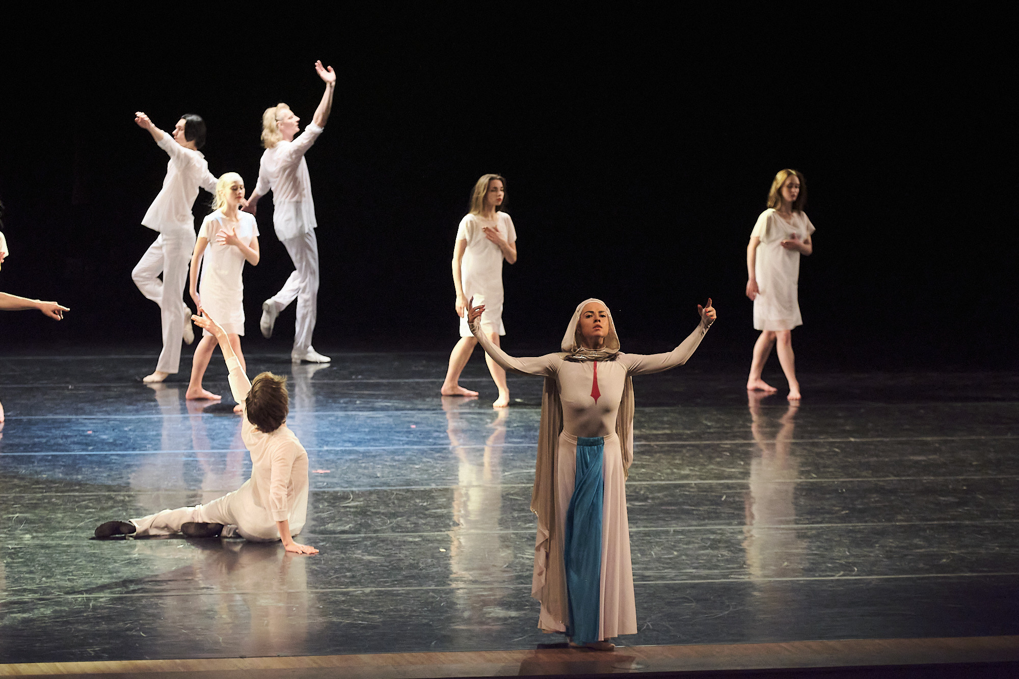 Узники времени, Свободный балет Терешкина