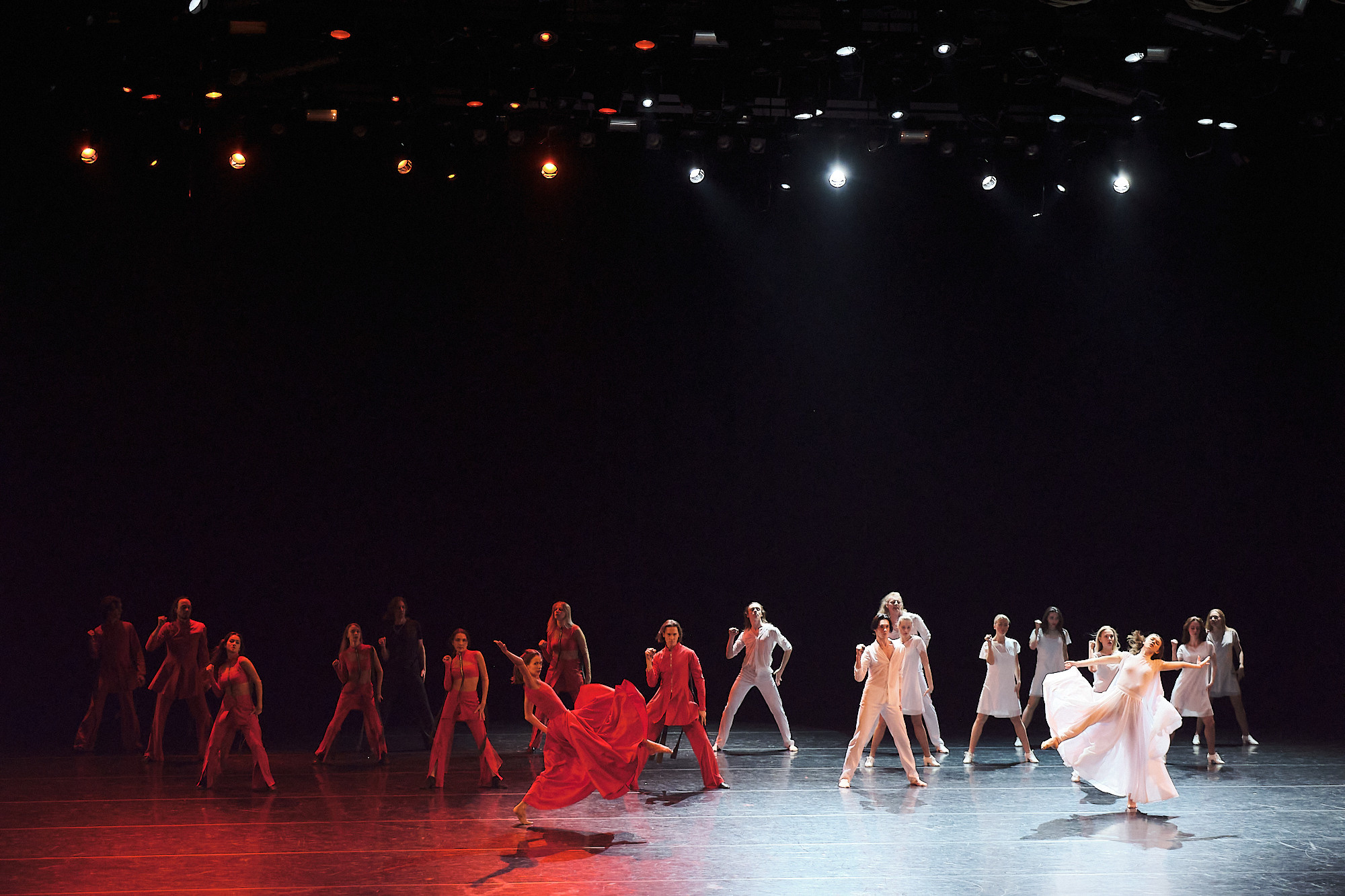 Узники времени, Свободный балет Терешкина