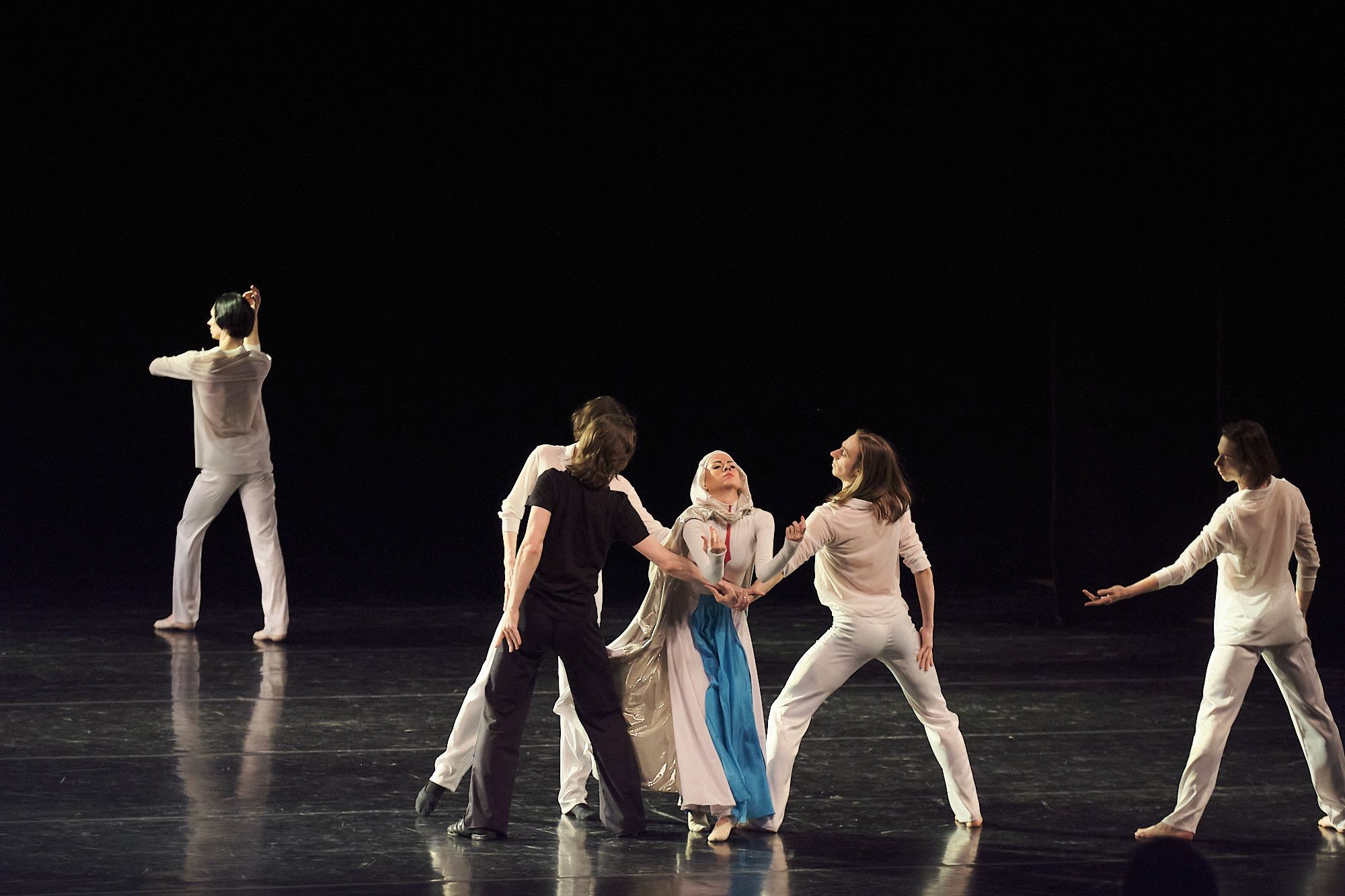 Узники времени, Свободный балет Терешкина