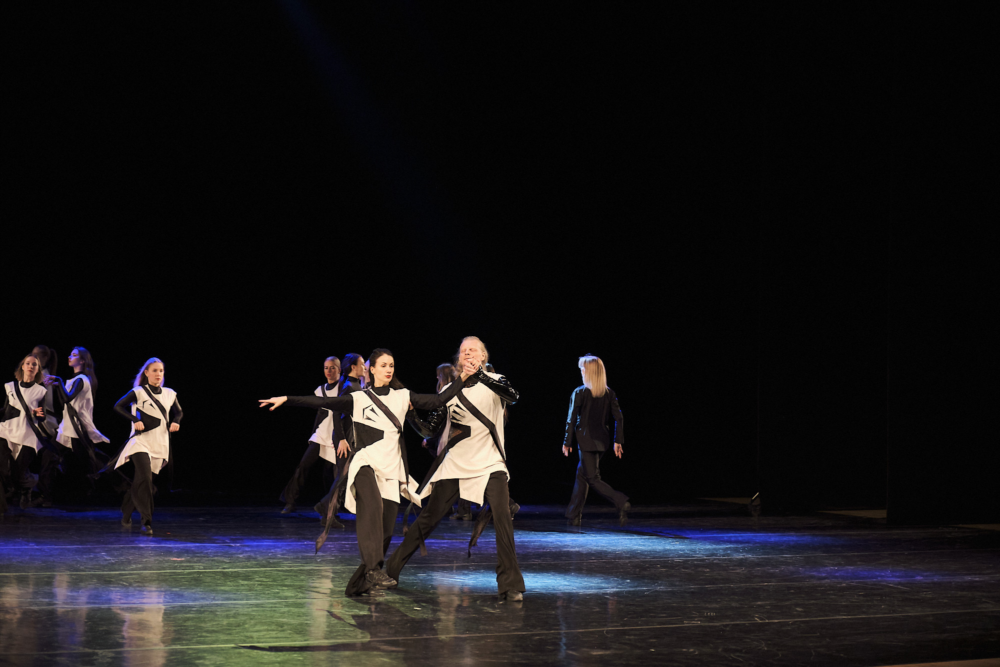 Узники времени, Свободный балет Терешкина