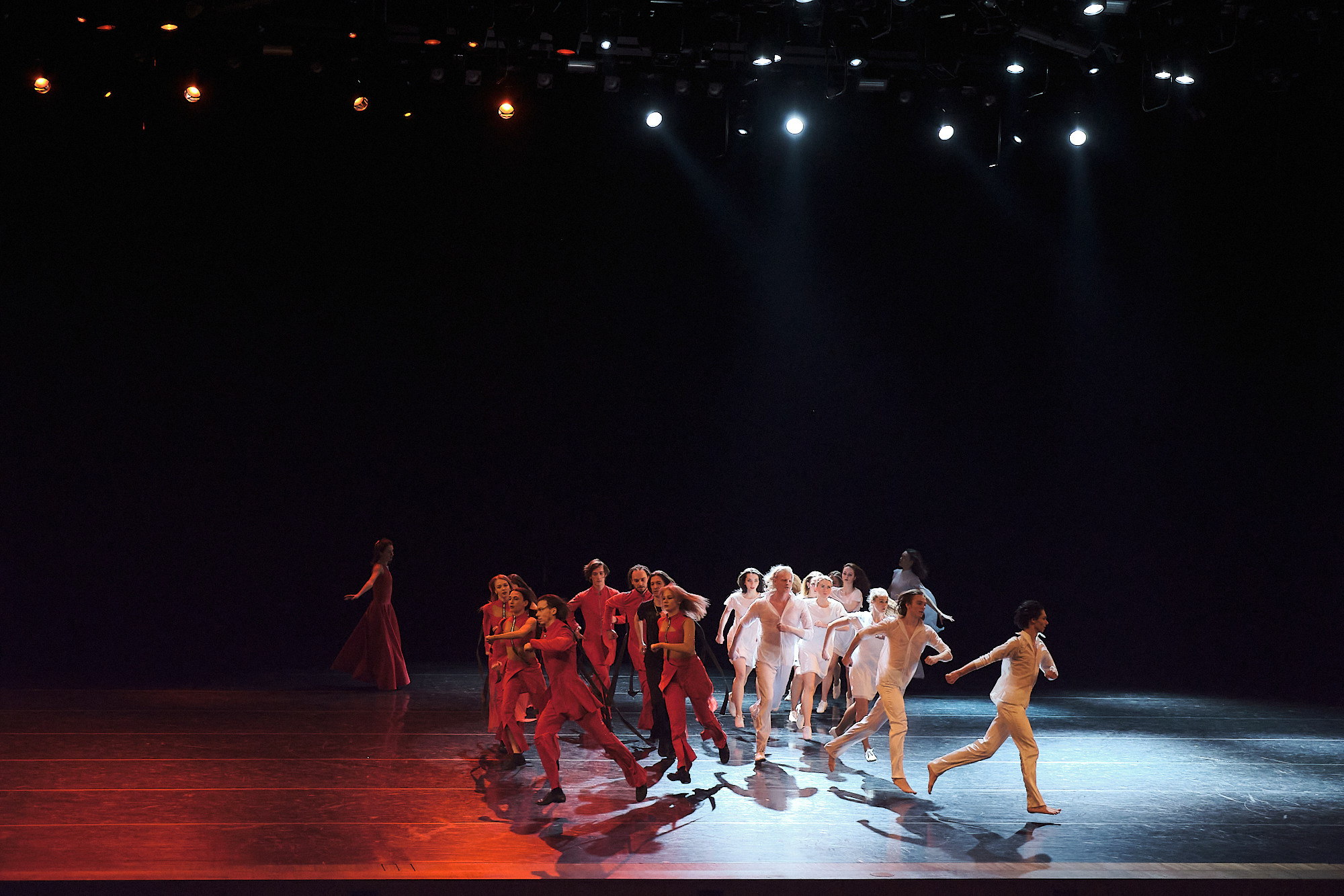 Узники времени, Свободный балет Терешкина