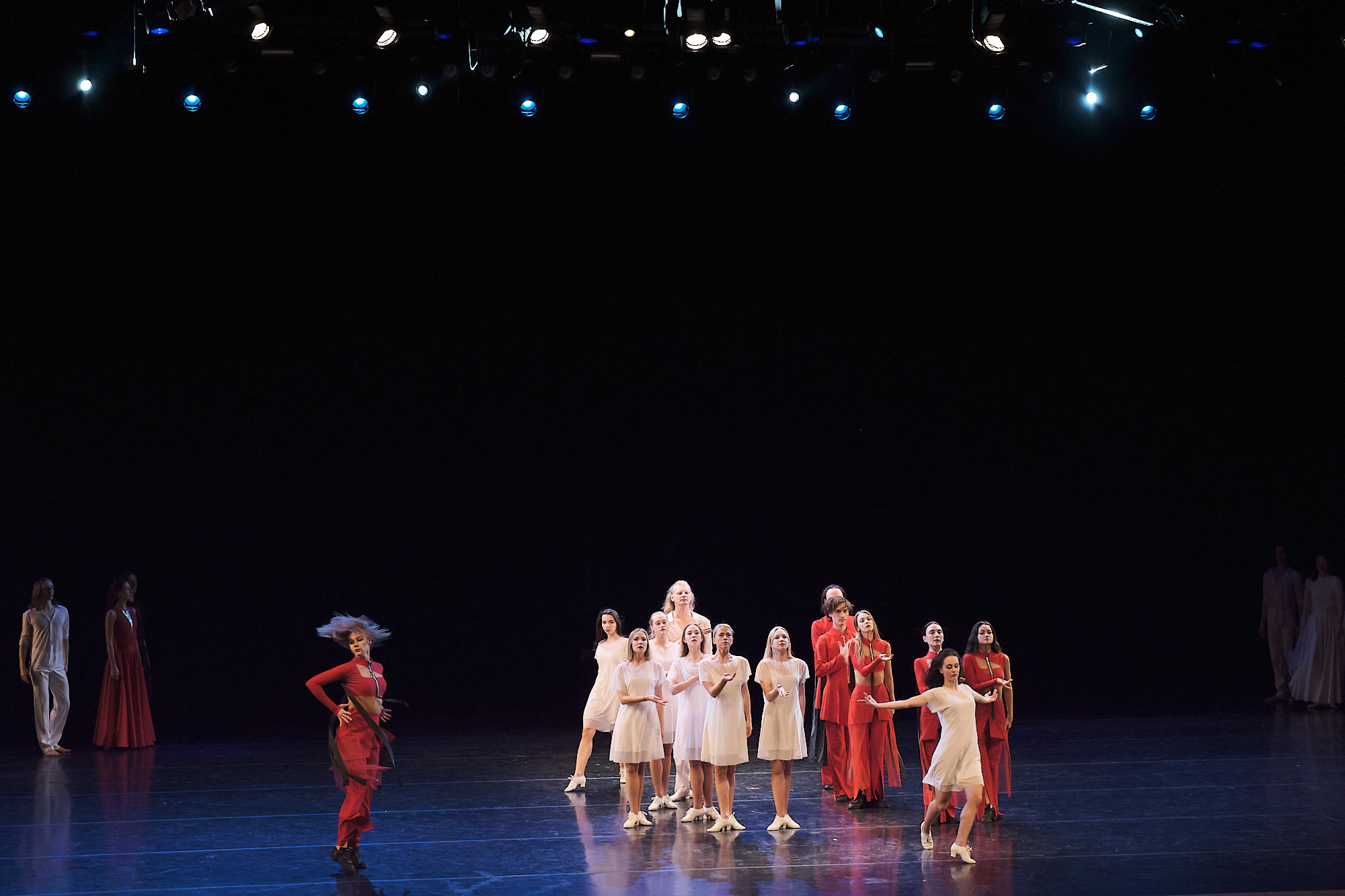 Узники времени, Свободный балет Терешкина