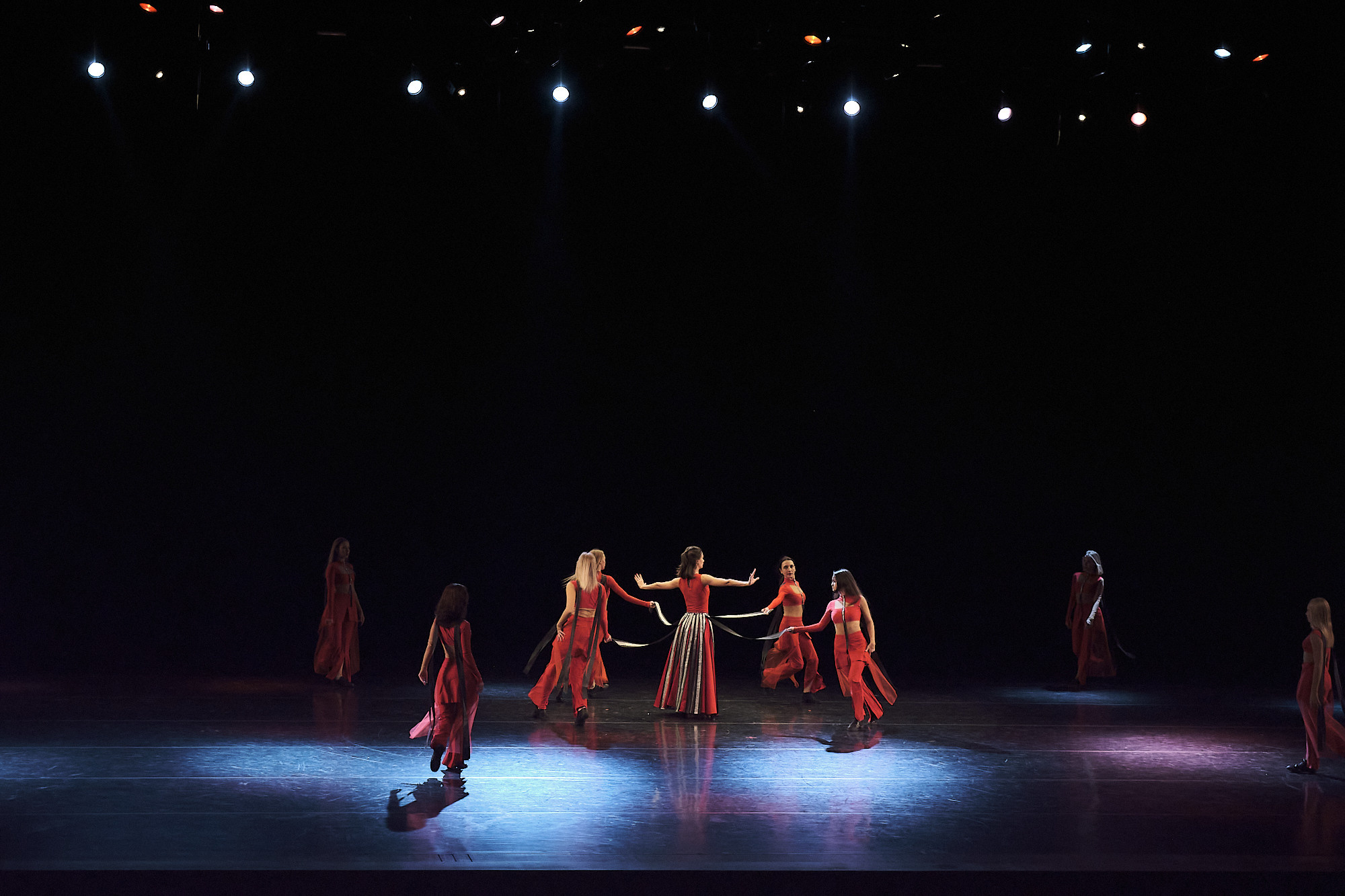 Узники времени, Свободный балет Терешкина