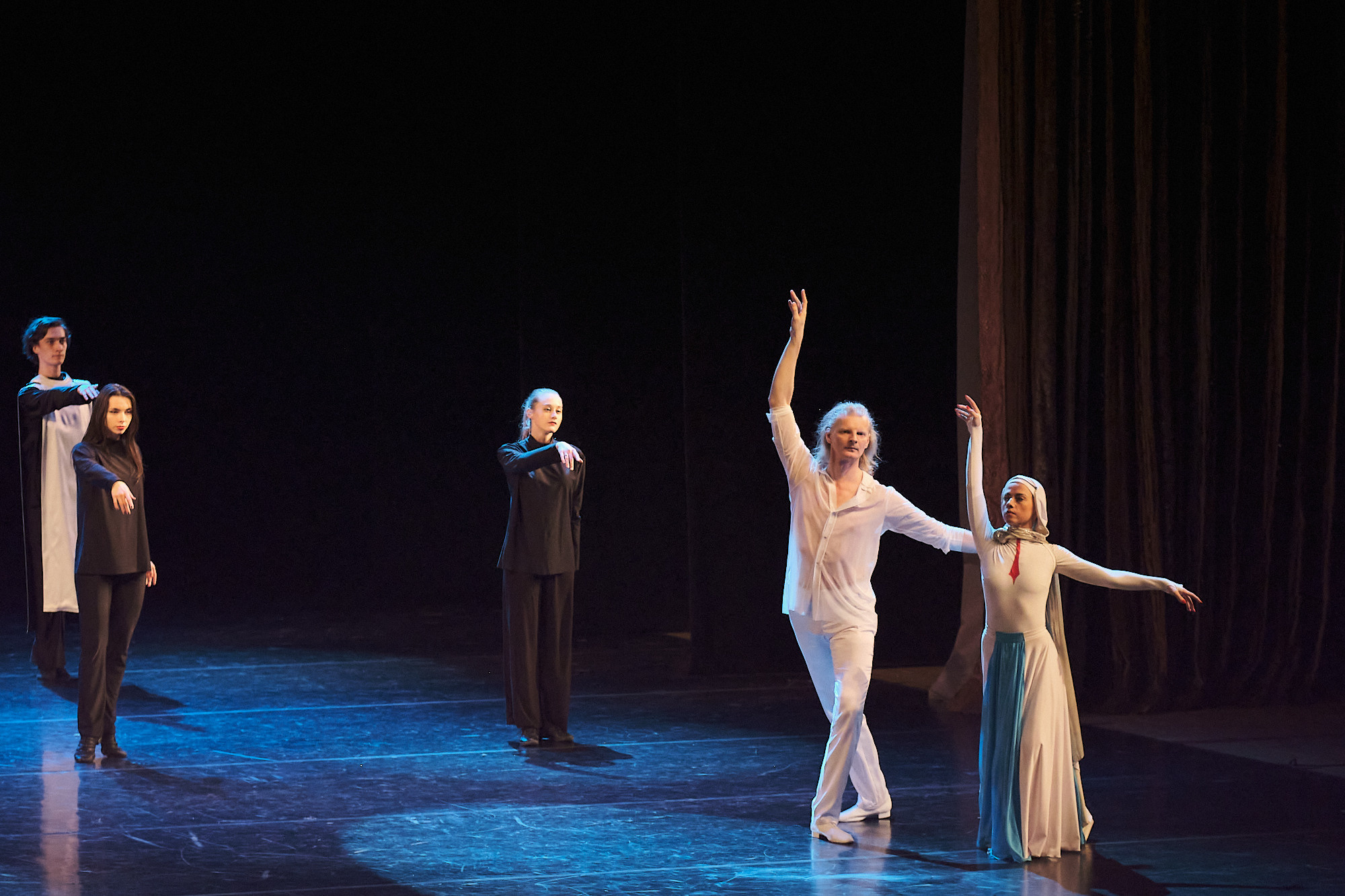 Узники времени, Свободный балет Терешкина