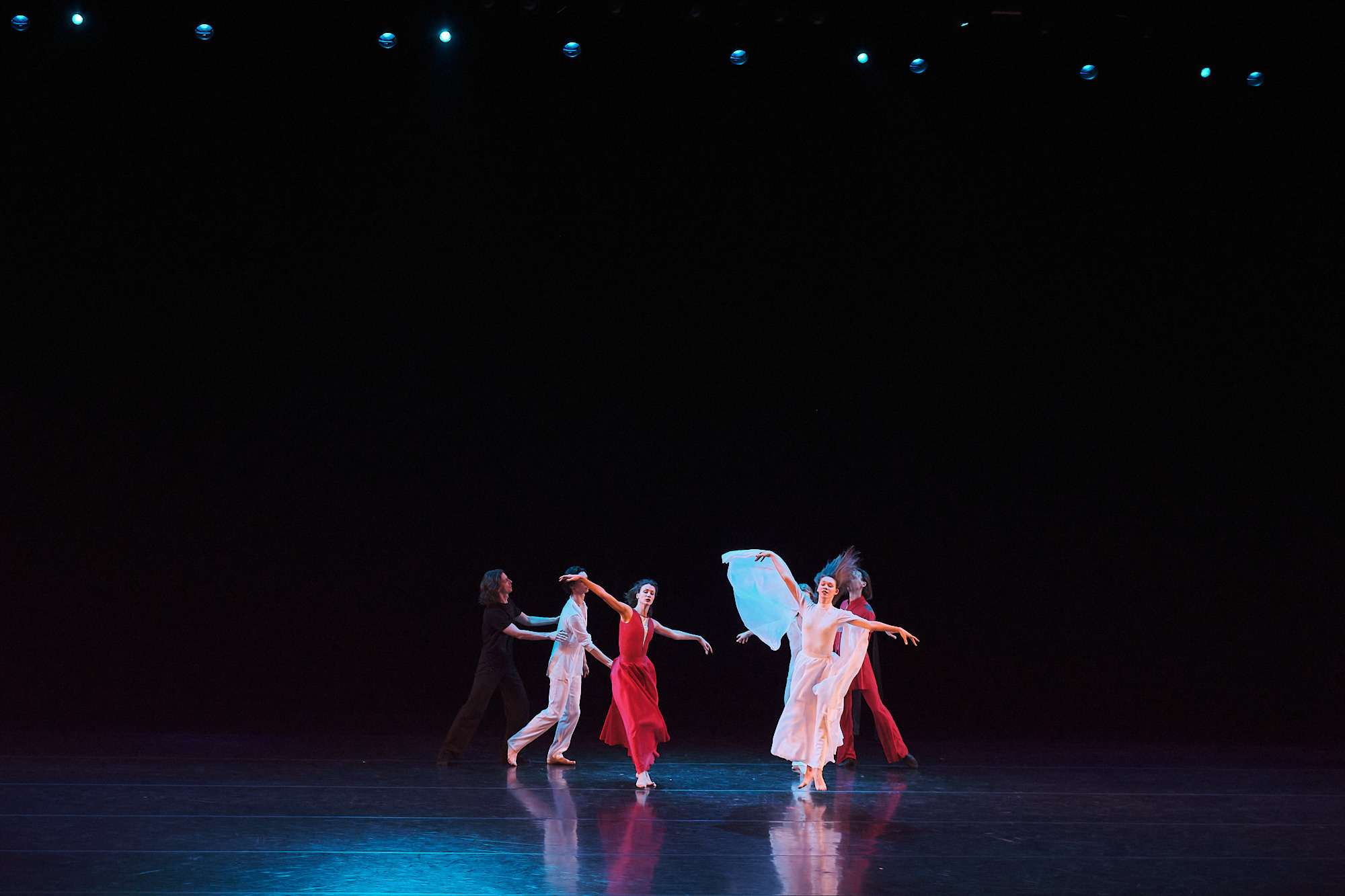 Узники времени, Свободный балет Терешкина