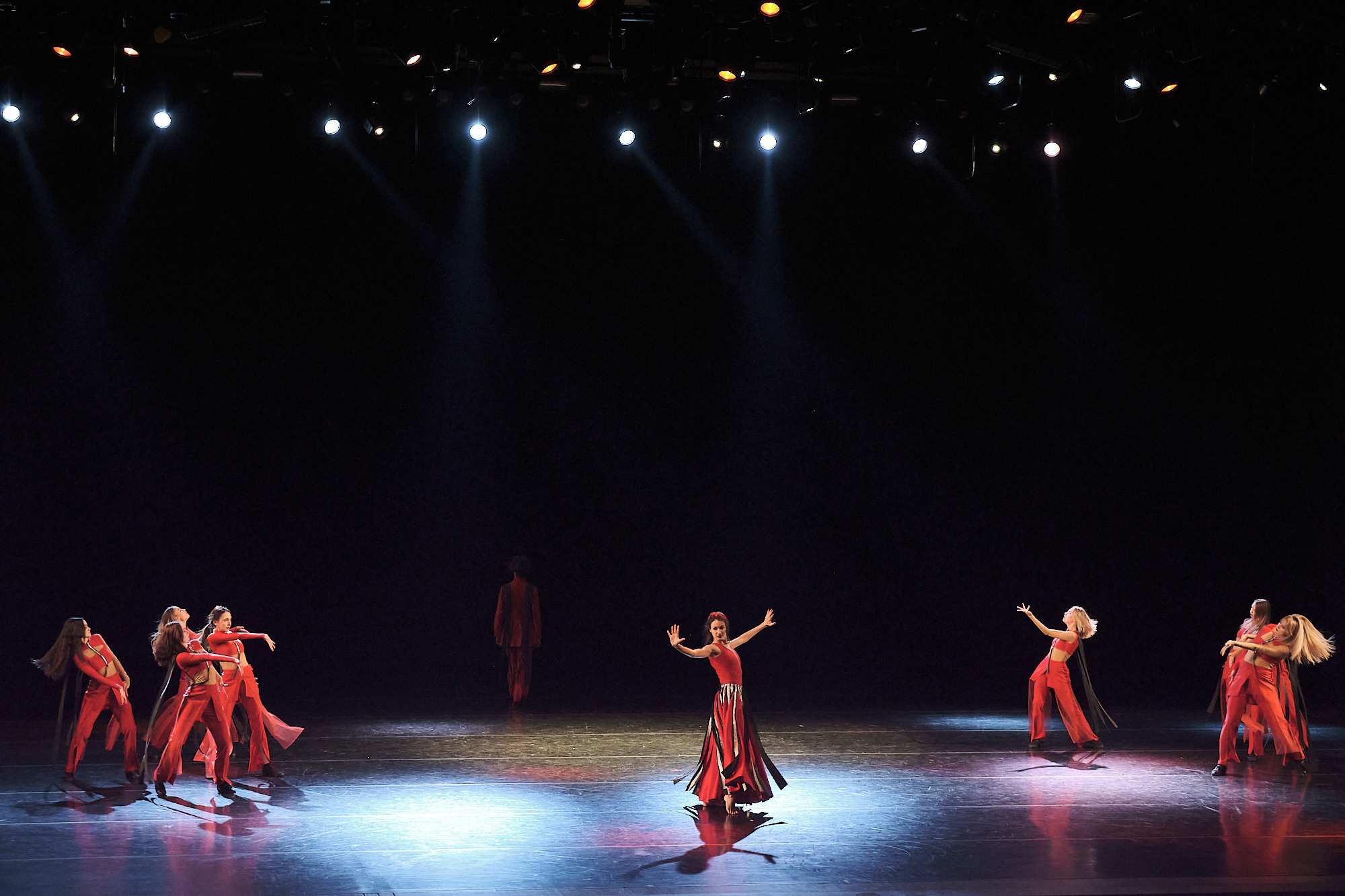 Узники времени, Свободный балет Терешкина