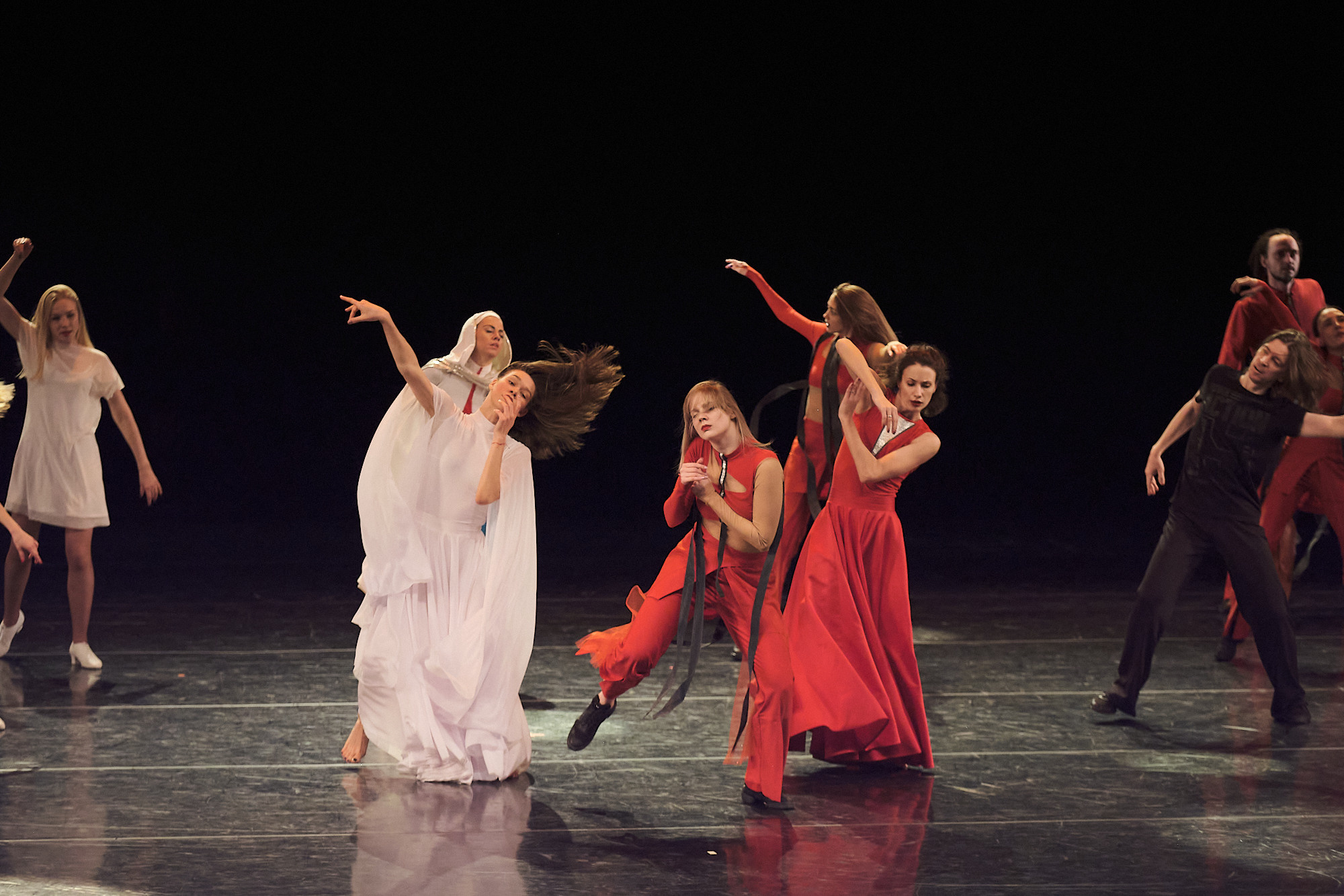 Узники времени, Свободный балет Терешкина