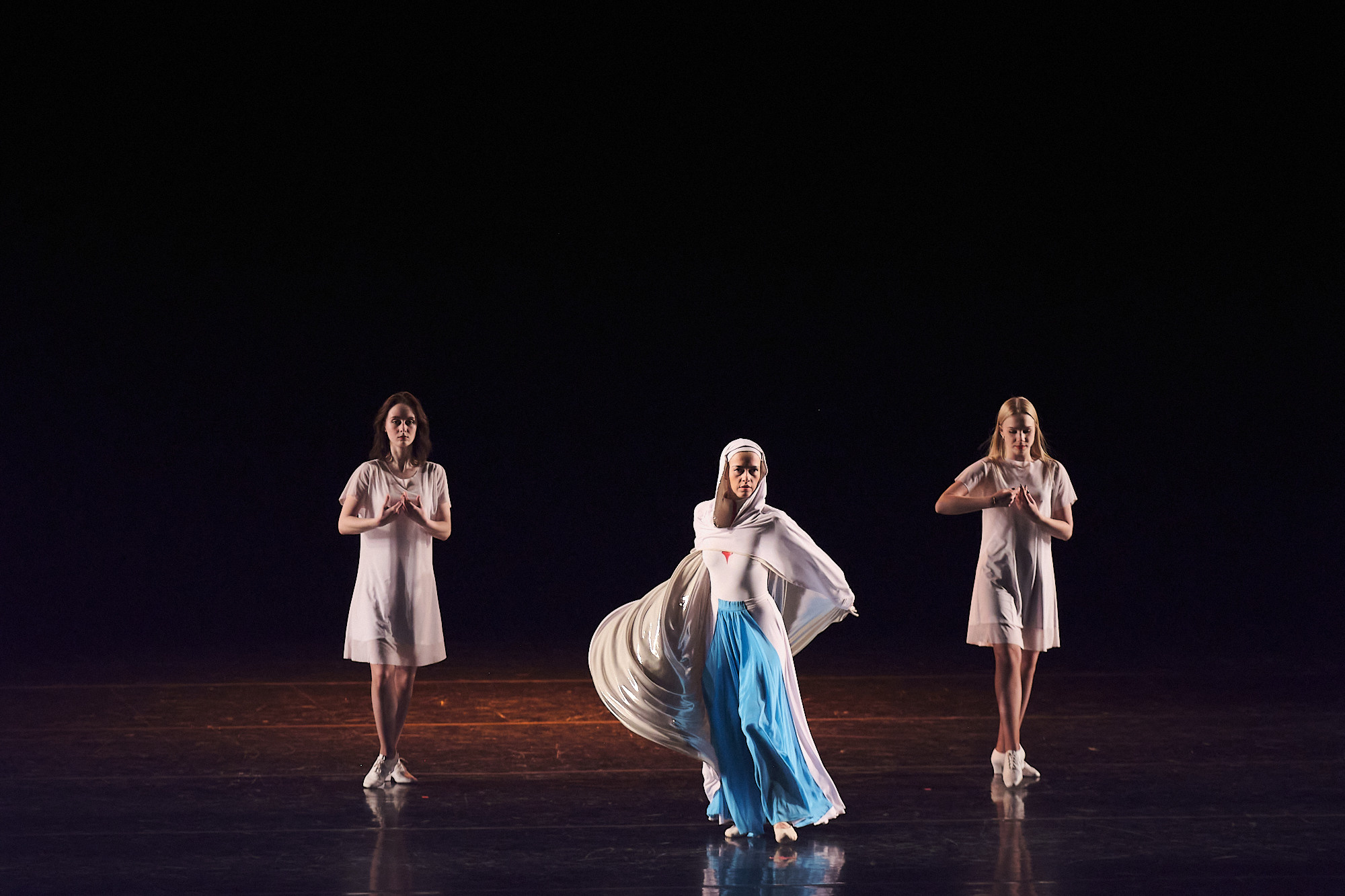 Узники времени, Свободный балет Терешкина