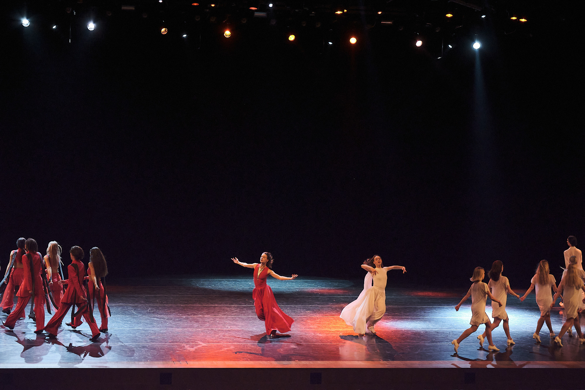 Узники времени, Свободный балет Терешкина