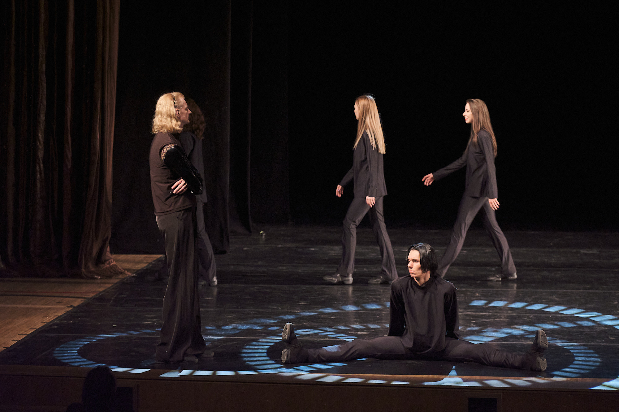 Узники времени, Свободный балет Терешкина