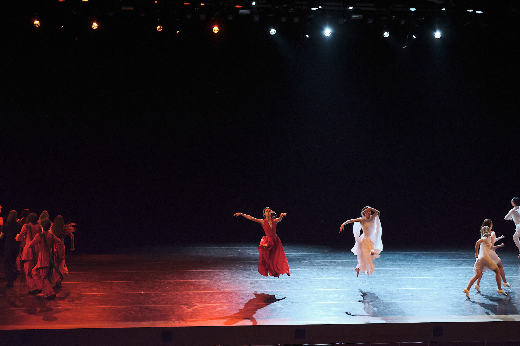 Узники времени, Свободный балет Терешкина