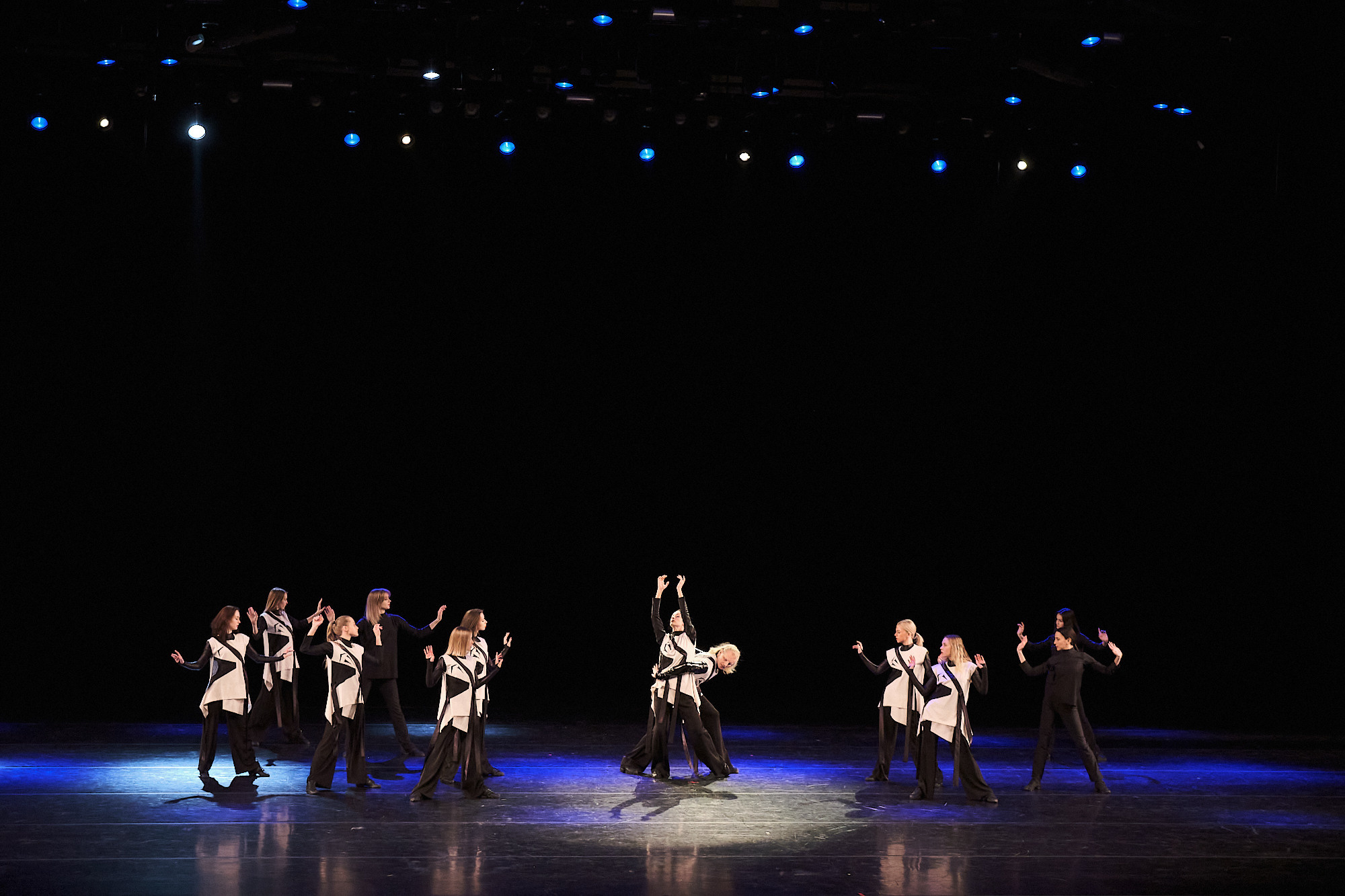 Узники времени, Свободный балет Терешкина