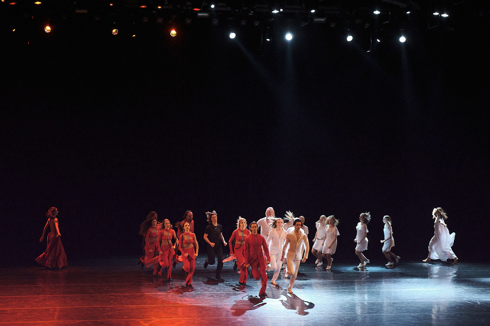 Узники времени, Свободный балет Терешкина