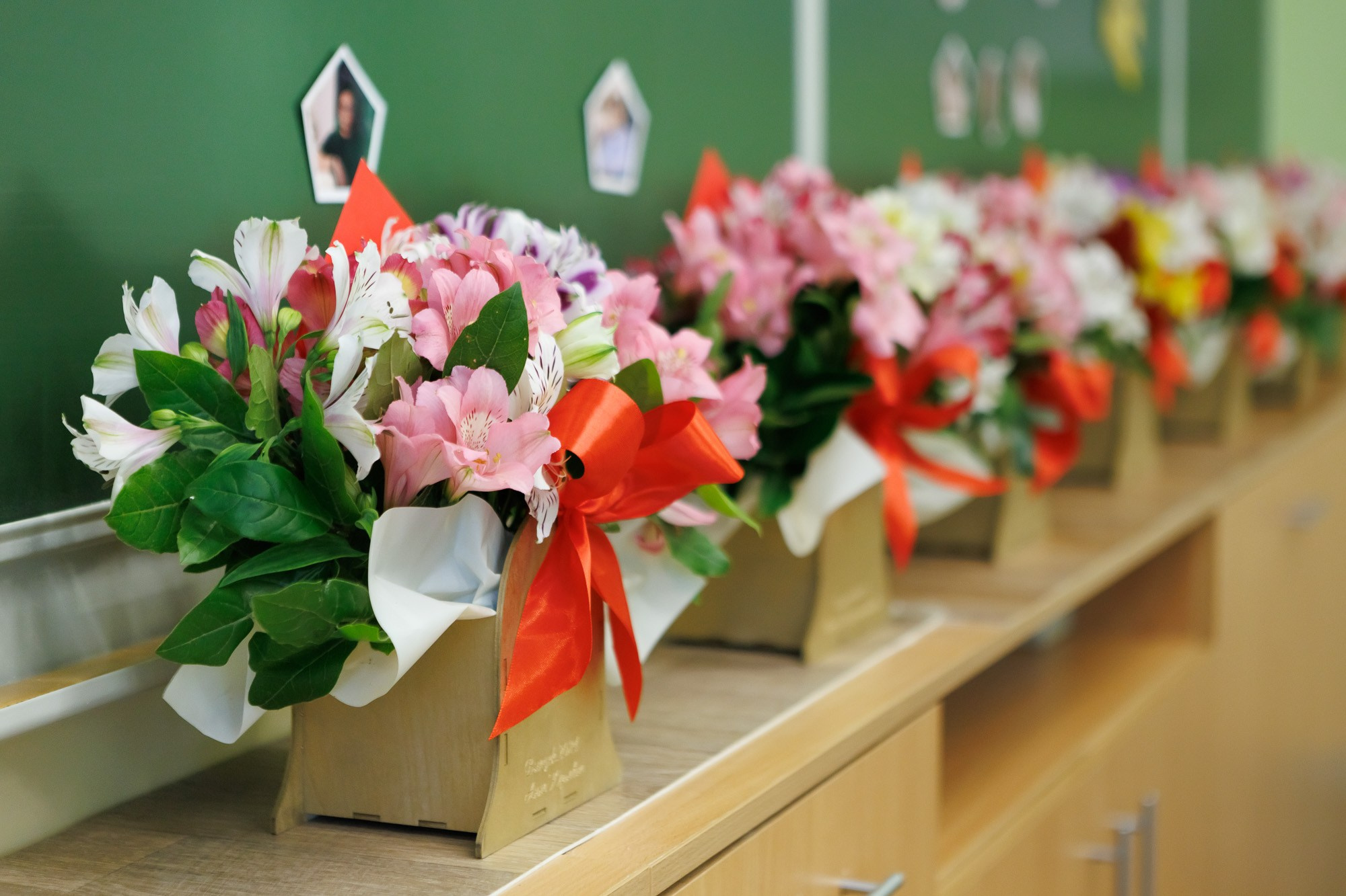 Последний звонок в Гимназии № 1, г. Севастополь. Свадебный фотограф, фотосъемка в Крыму, Севастополе, Симферополе, Ялте