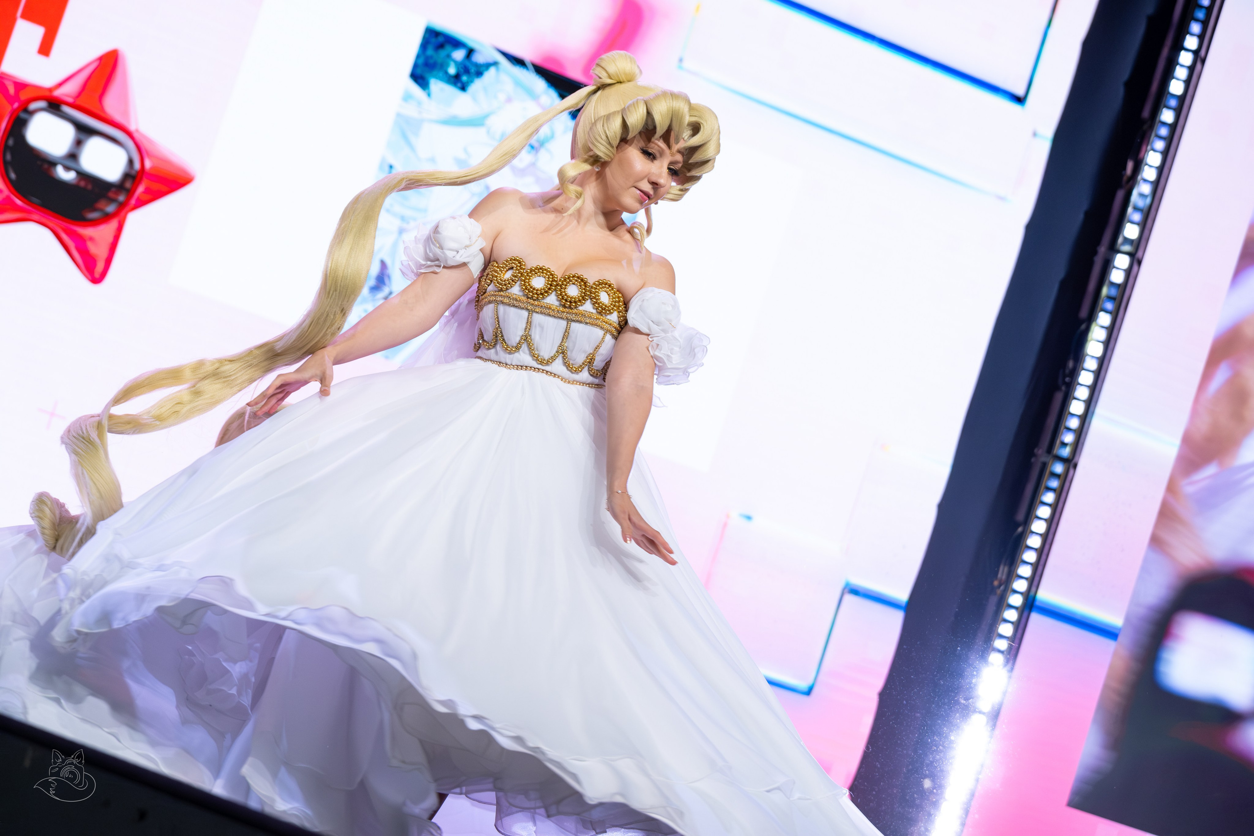 Сцена РЭД ЭКСПО 2024. Косплей фотограф