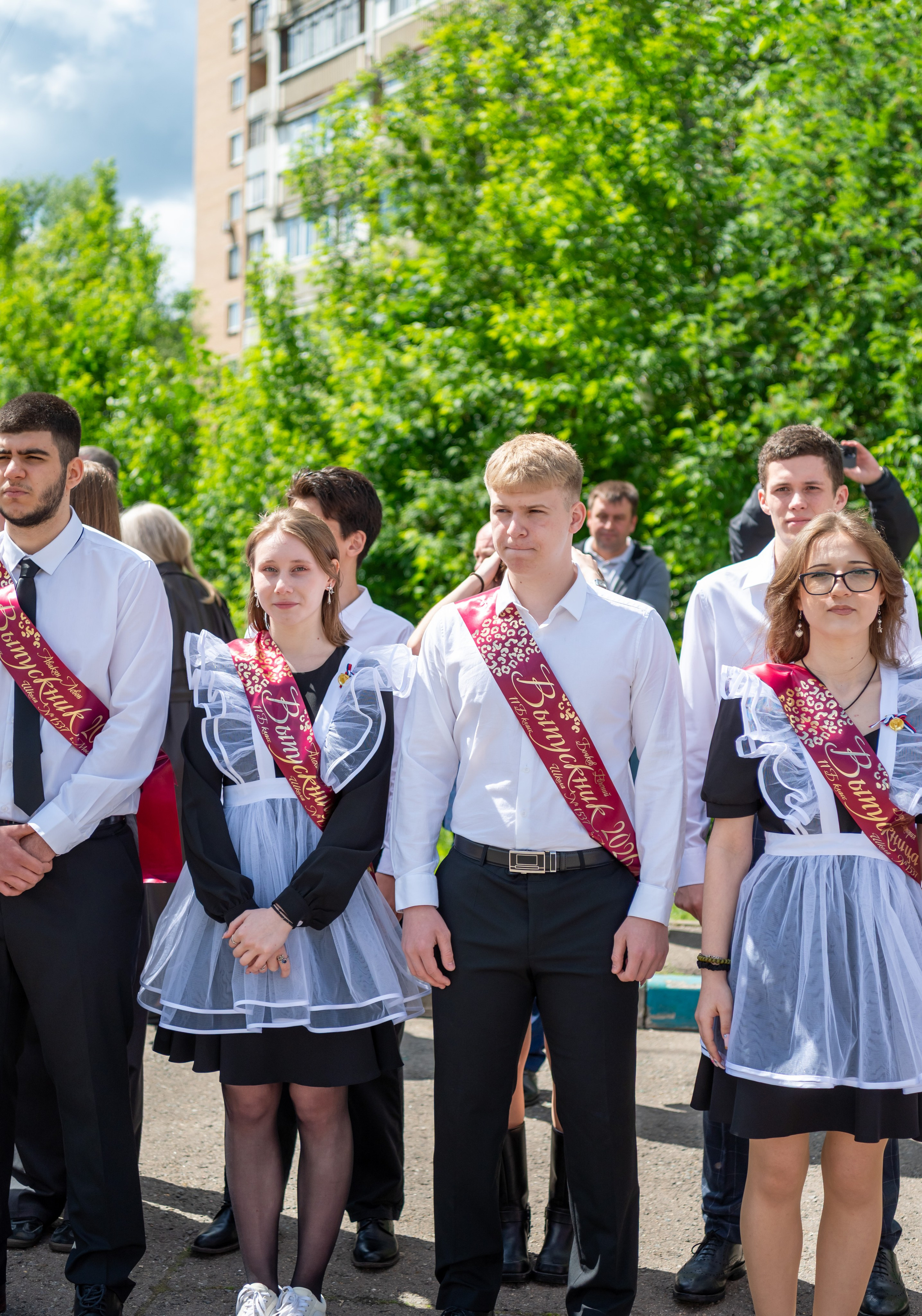 Школа № 760 имени А. П. Маресьева, Выпускной 11 класс. 2026 г. Детский и семейный фотограф г. Москва Оксана Катаджи ☘