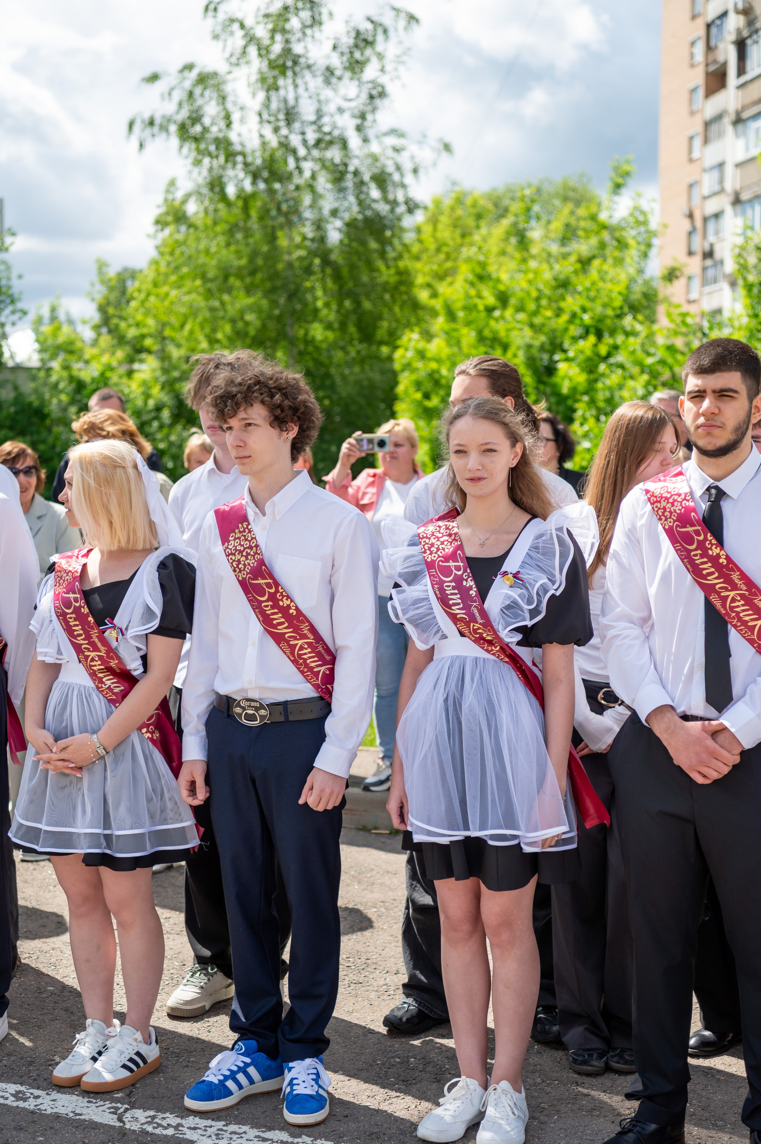 Школа № 760 имени А. П. Маресьева, Выпускной 11 класс. 2026 г. Детский и семейный фотограф г. Москва Оксана Катаджи ☘