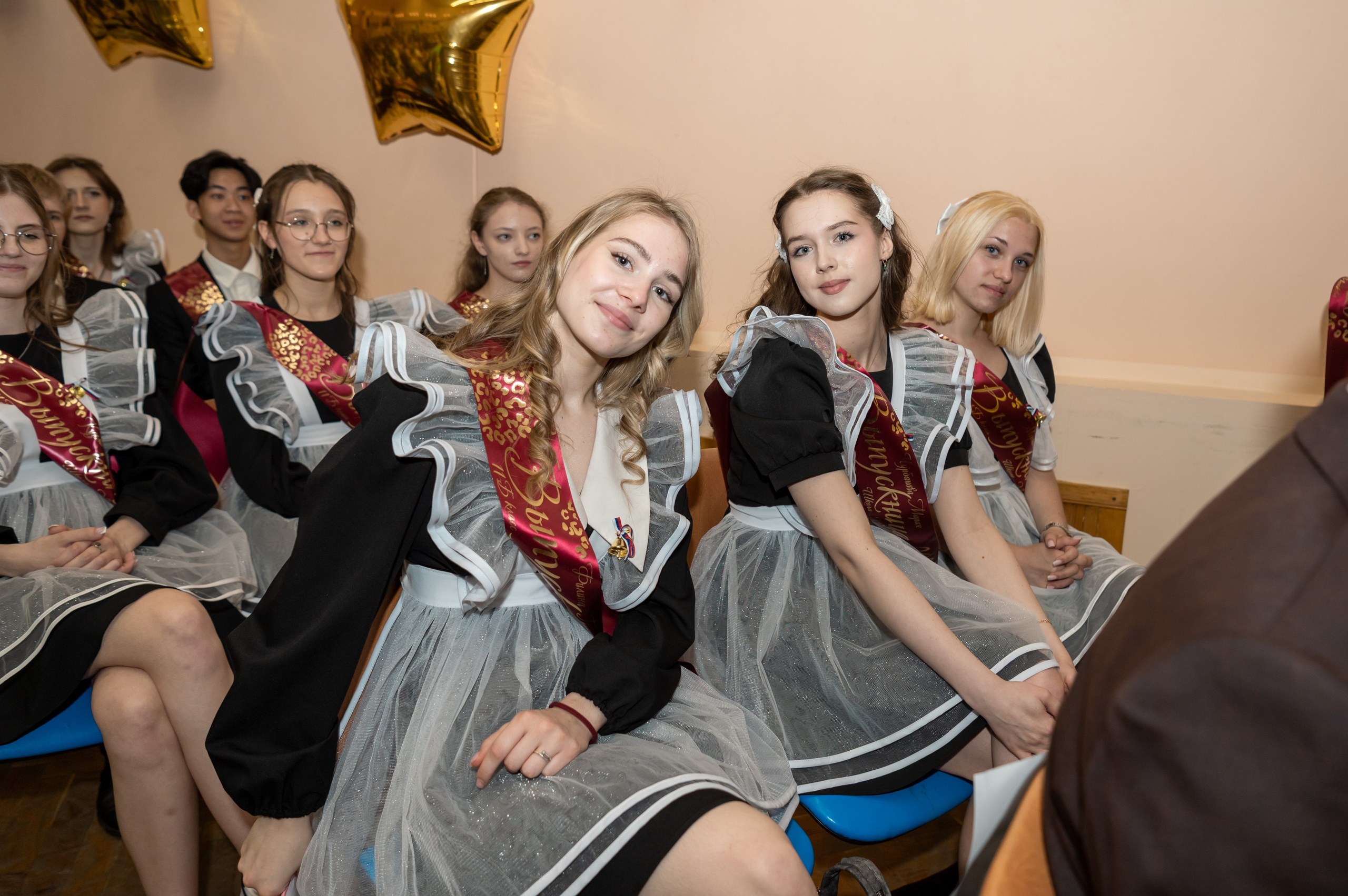 Школа № 760 имени А. П. Маресьева, Выпускной 11 класс. 2026 г. Детский и семейный фотограф г. Москва Оксана Катаджи ☘