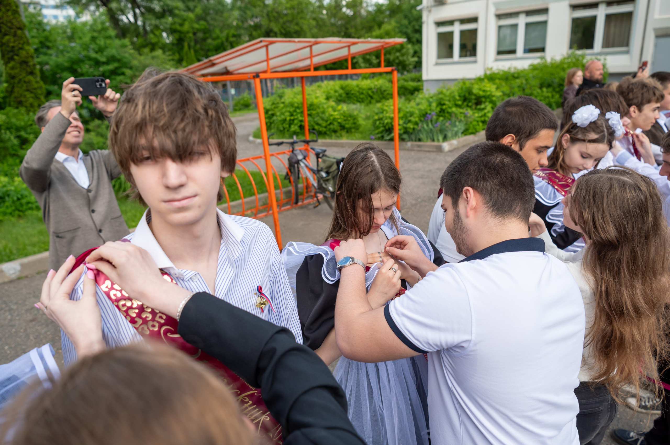 Школа № 760 имени А. П. Маресьева, Выпускной 11 класс. 2026 г. Детский и семейный фотограф г. Москва Оксана Катаджи ☘