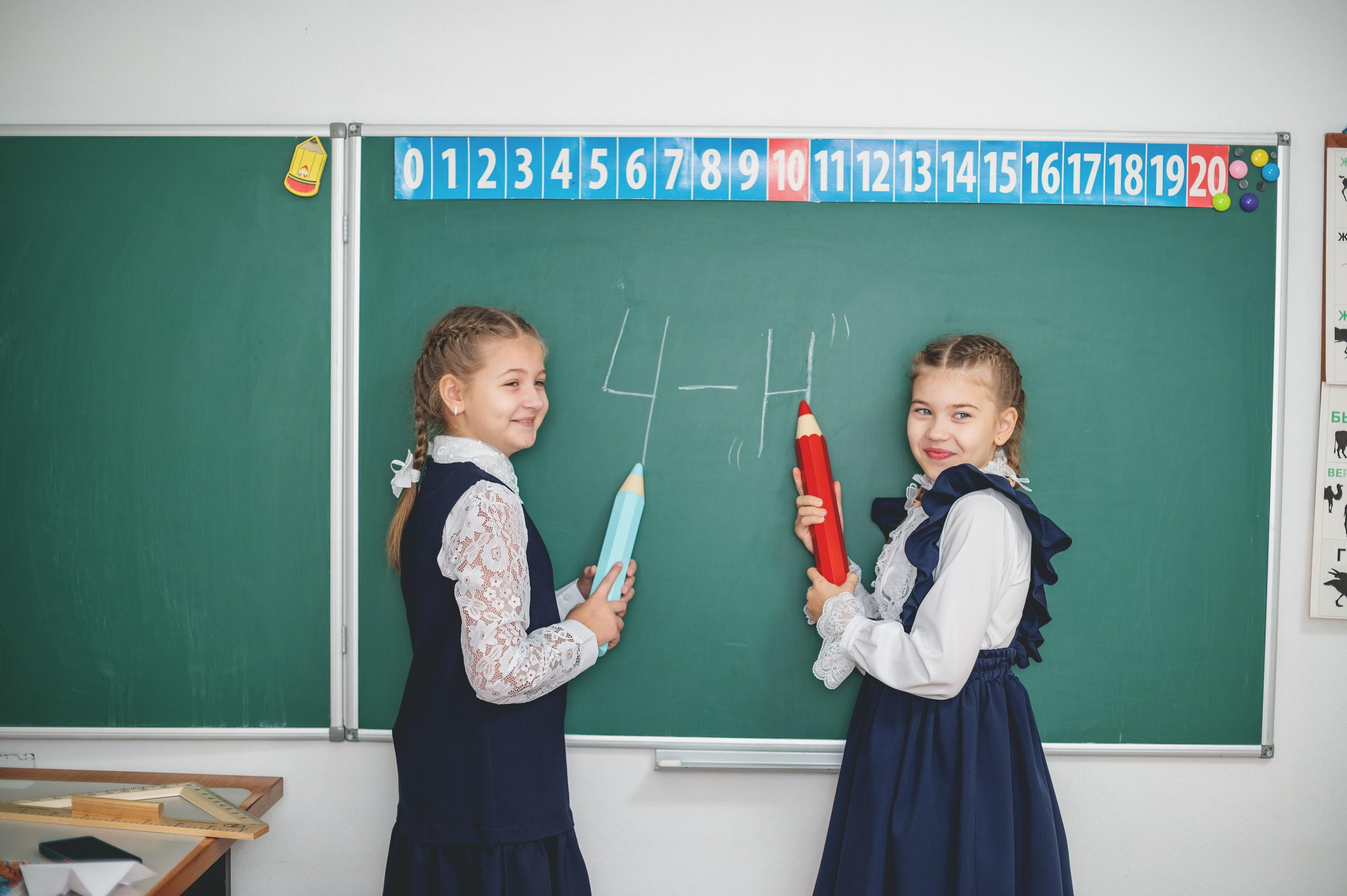 Школа № 2044 им. Героя Советского Союза А. М. Серебрякова, 4-Н класс. Детский и семейный фотограф г. Москва Оксана Катаджи ☘