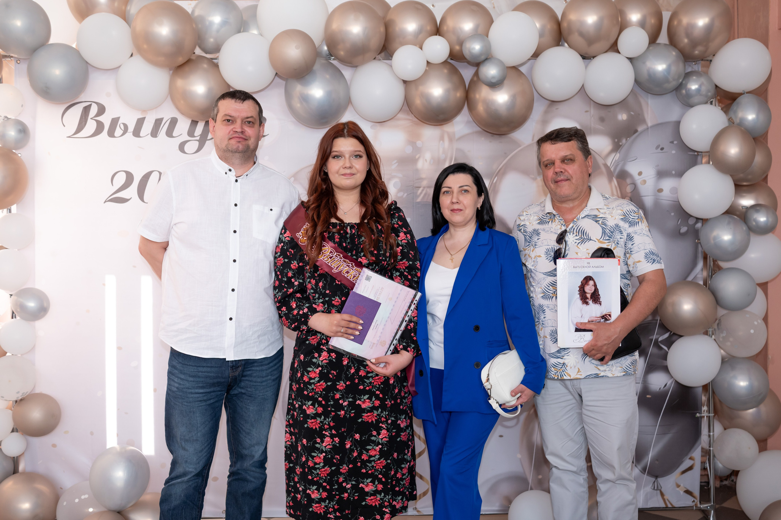 Выпускной 9 класс. Гимназия № 13 г. Долгопрудный. Детский и семейный фотограф г. Москва Оксана Катаджи ☘