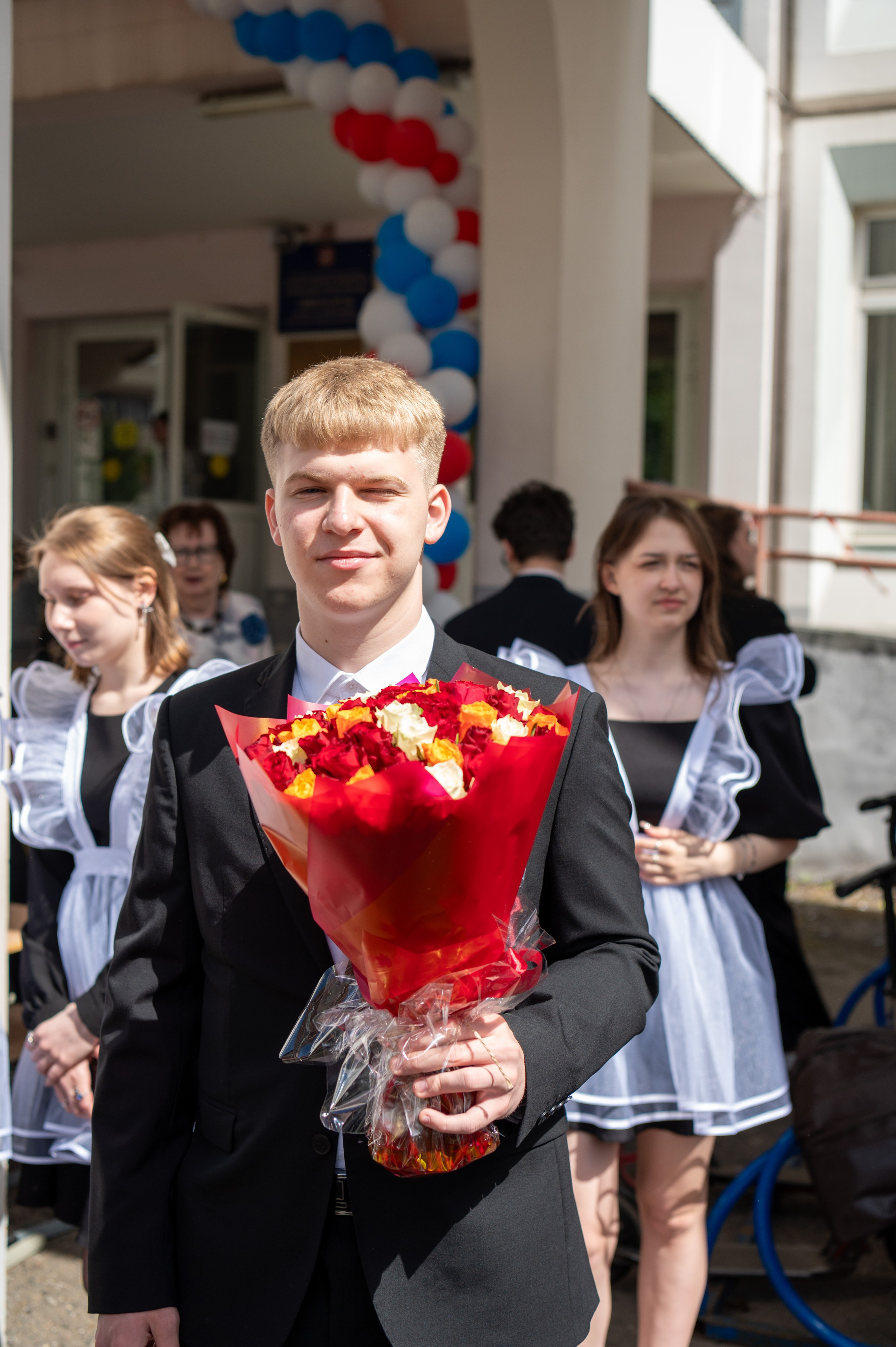 Школа № 760 имени А. П. Маресьева, Выпускной 11 класс. 2026 г. Детский и семейный фотограф г. Москва Оксана Катаджи ☘