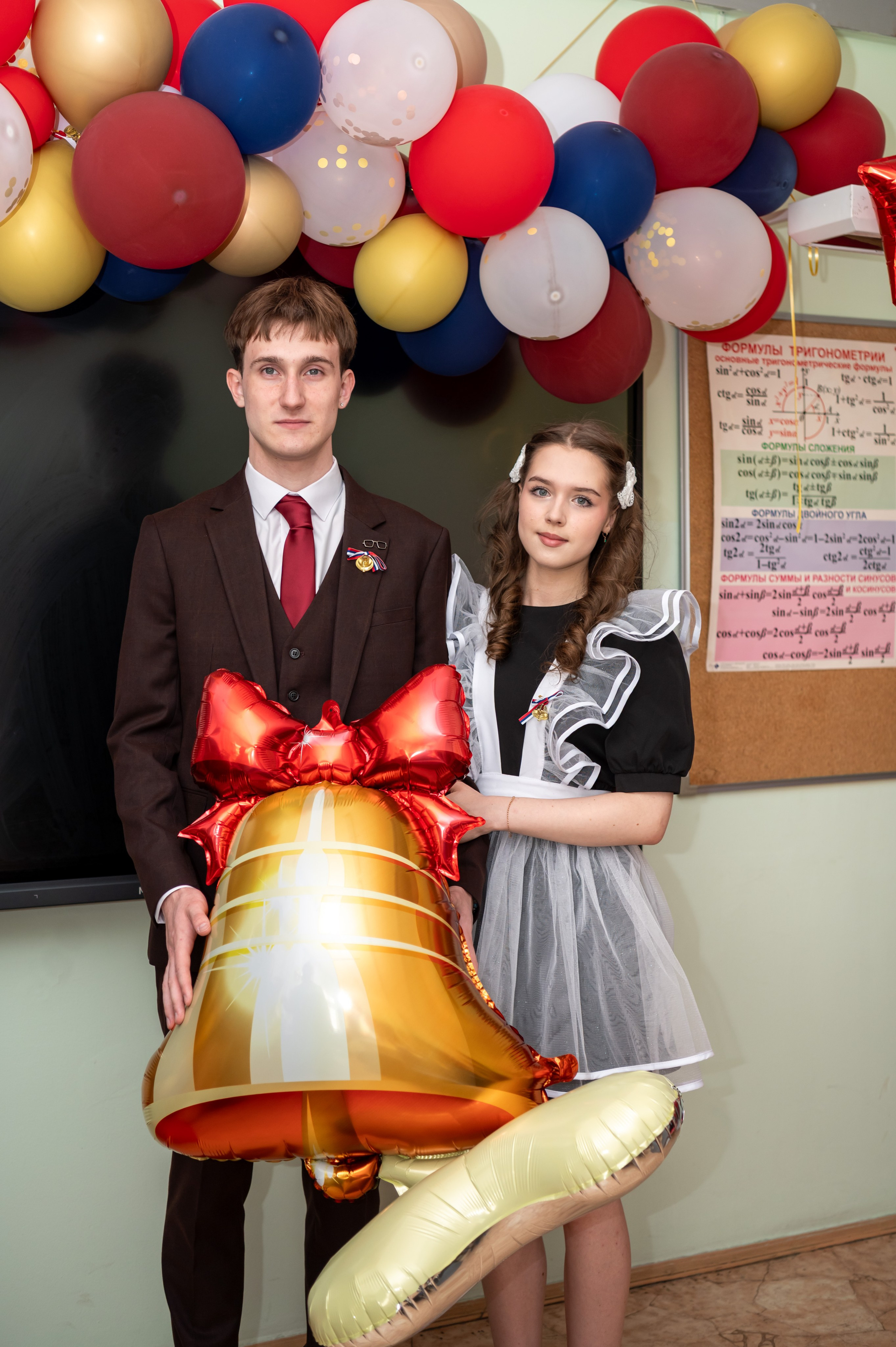 Школа № 760 имени А. П. Маресьева, Выпускной 11 класс. 2026 г. Детский и семейный фотограф г. Москва Оксана Катаджи ☘