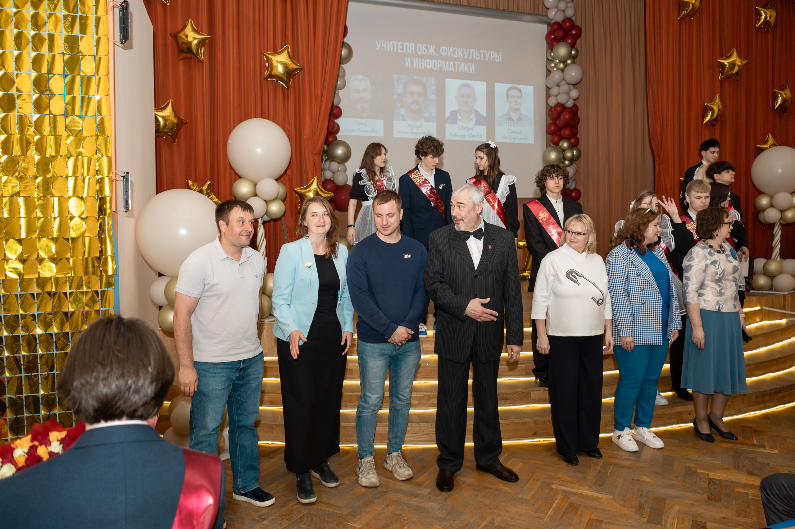 Школа № 760 имени А. П. Маресьева, Выпускной 11 класс. 2026 г. Детский и семейный фотограф г. Москва Оксана Катаджи ☘