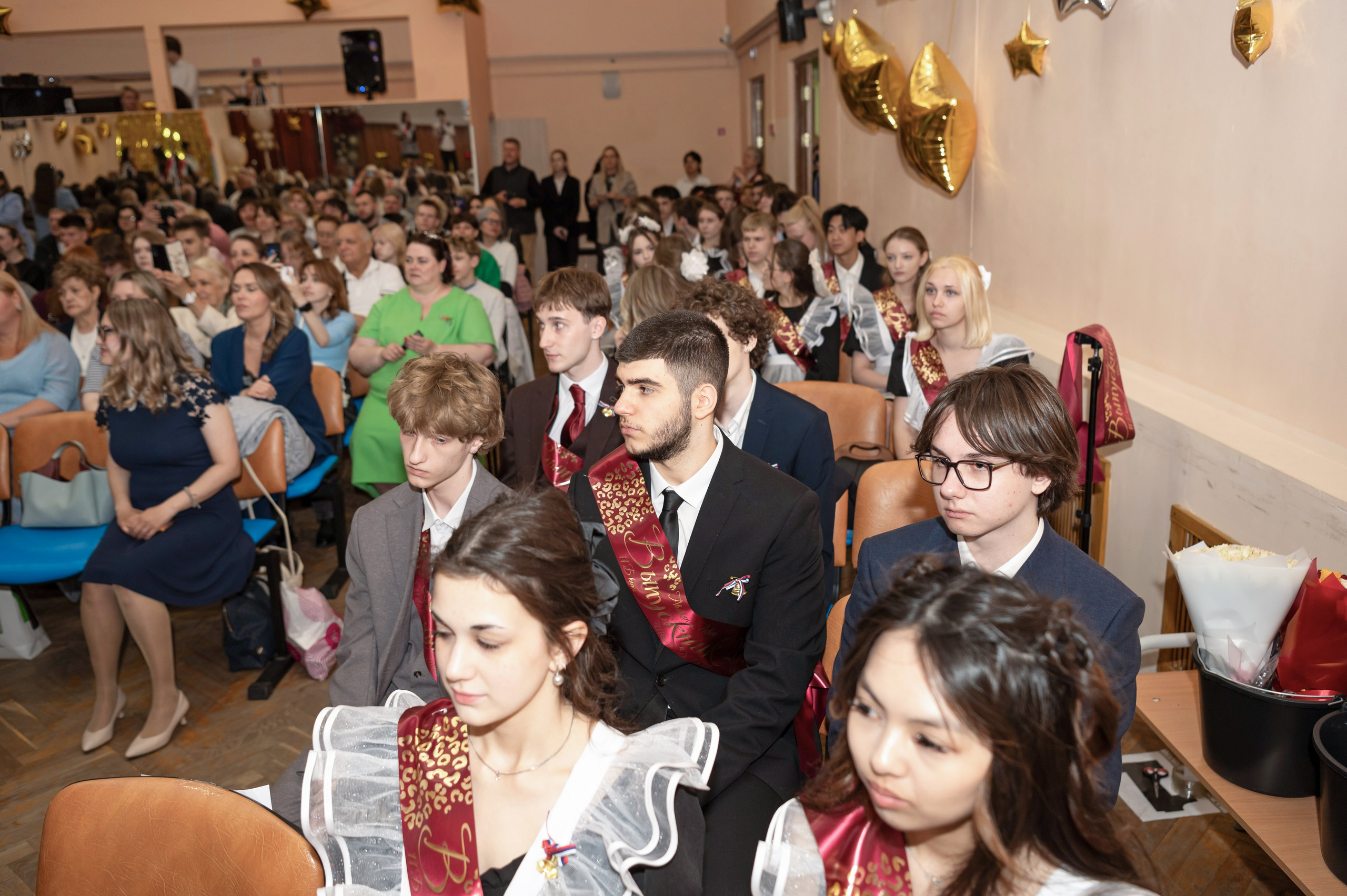 Школа № 760 имени А. П. Маресьева, Выпускной 11 класс. 2026 г. Детский и семейный фотограф г. Москва Оксана Катаджи ☘