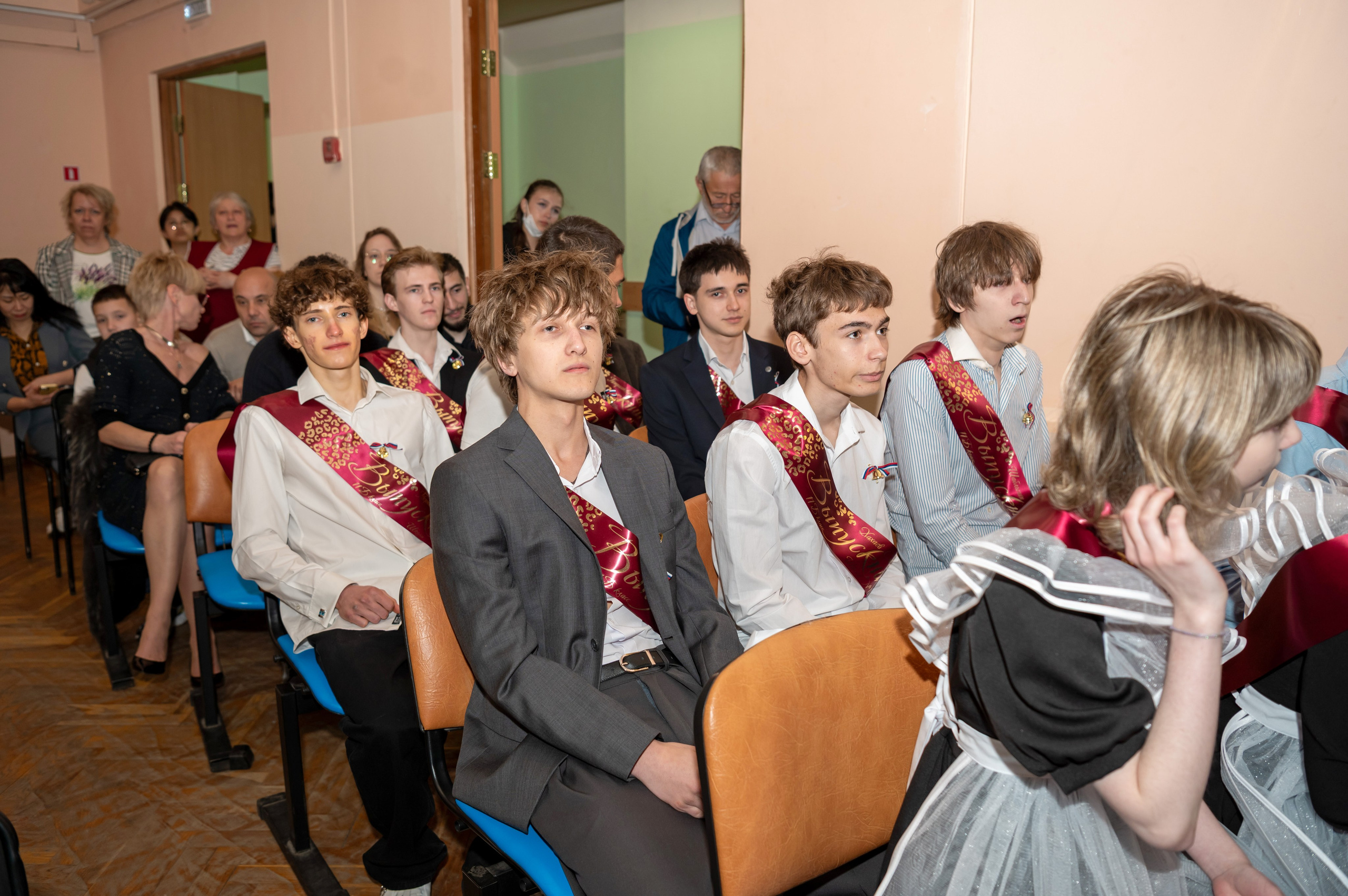 Школа № 760 имени А. П. Маресьева, Выпускной 11 класс. 2026 г. Детский и семейный фотограф г. Москва Оксана Катаджи ☘