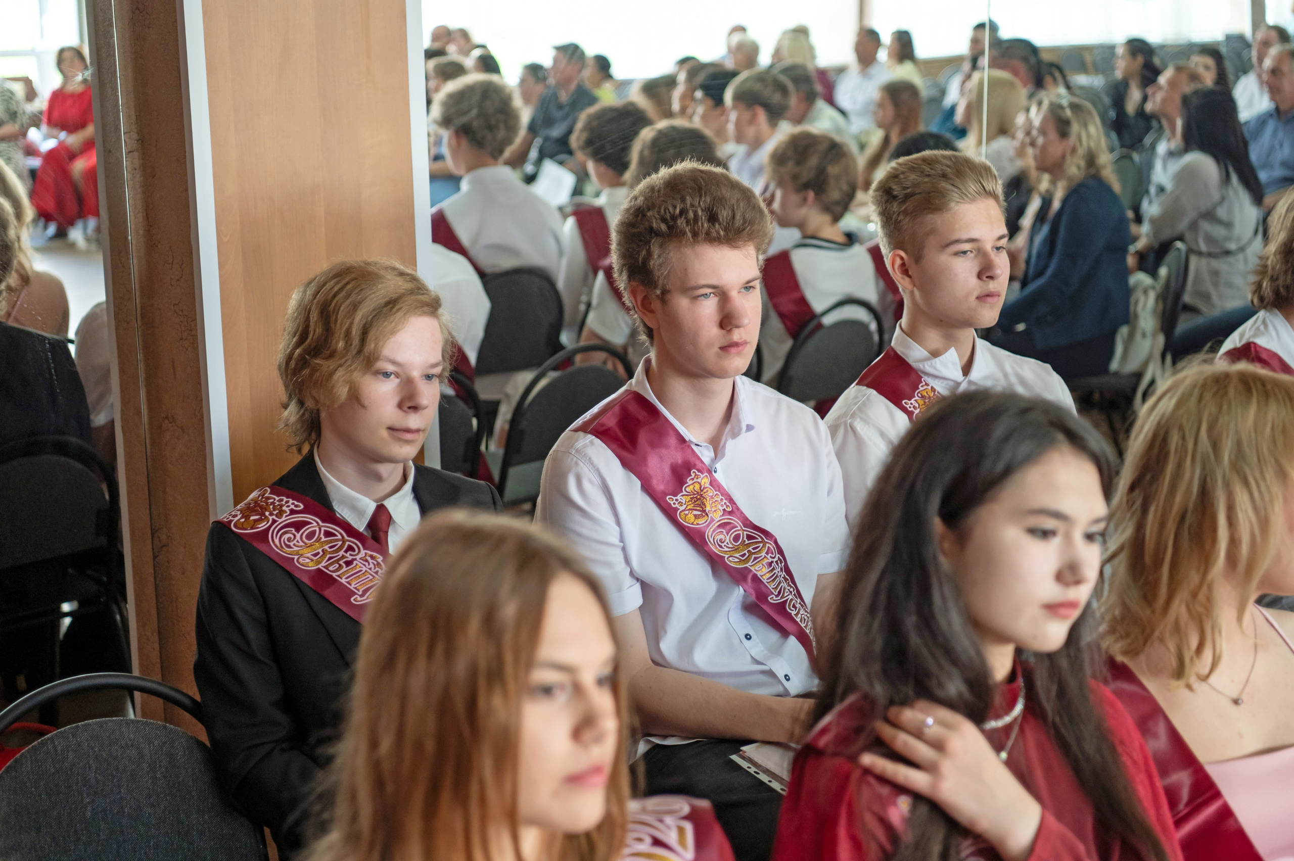 Выпускной 9 класс. Гимназия № 13 г. Долгопрудный. Детский и семейный фотограф г. Москва Оксана Катаджи ☘