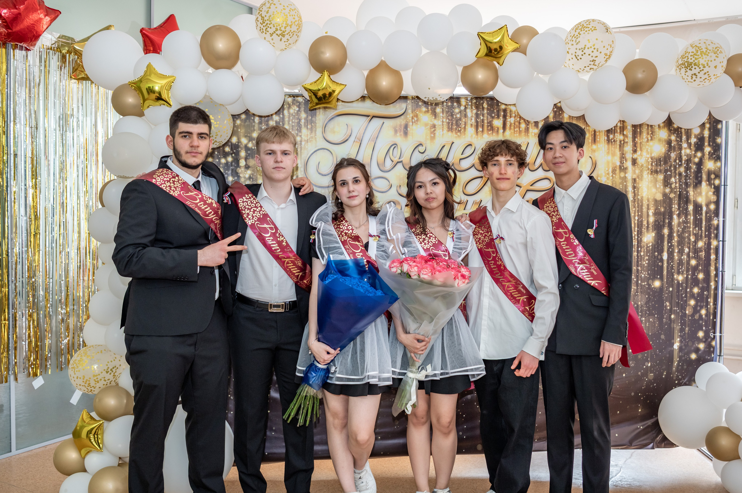 Школа № 760 имени А. П. Маресьева, Выпускной 11 класс. 2026 г. Детский и семейный фотограф г. Москва Оксана Катаджи ☘