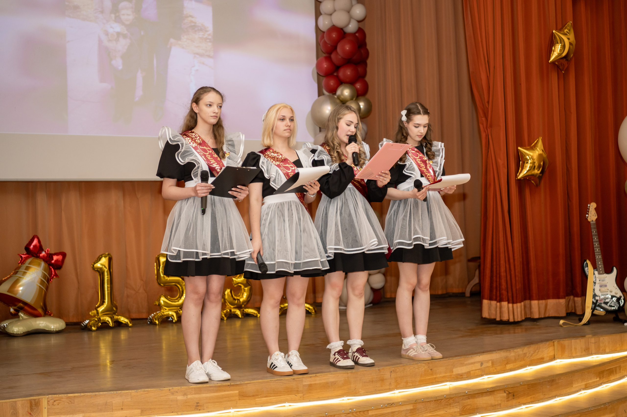 Школа № 760 имени А. П. Маресьева, Выпускной 11 класс. 2026 г. Детский и семейный фотограф г. Москва Оксана Катаджи ☘