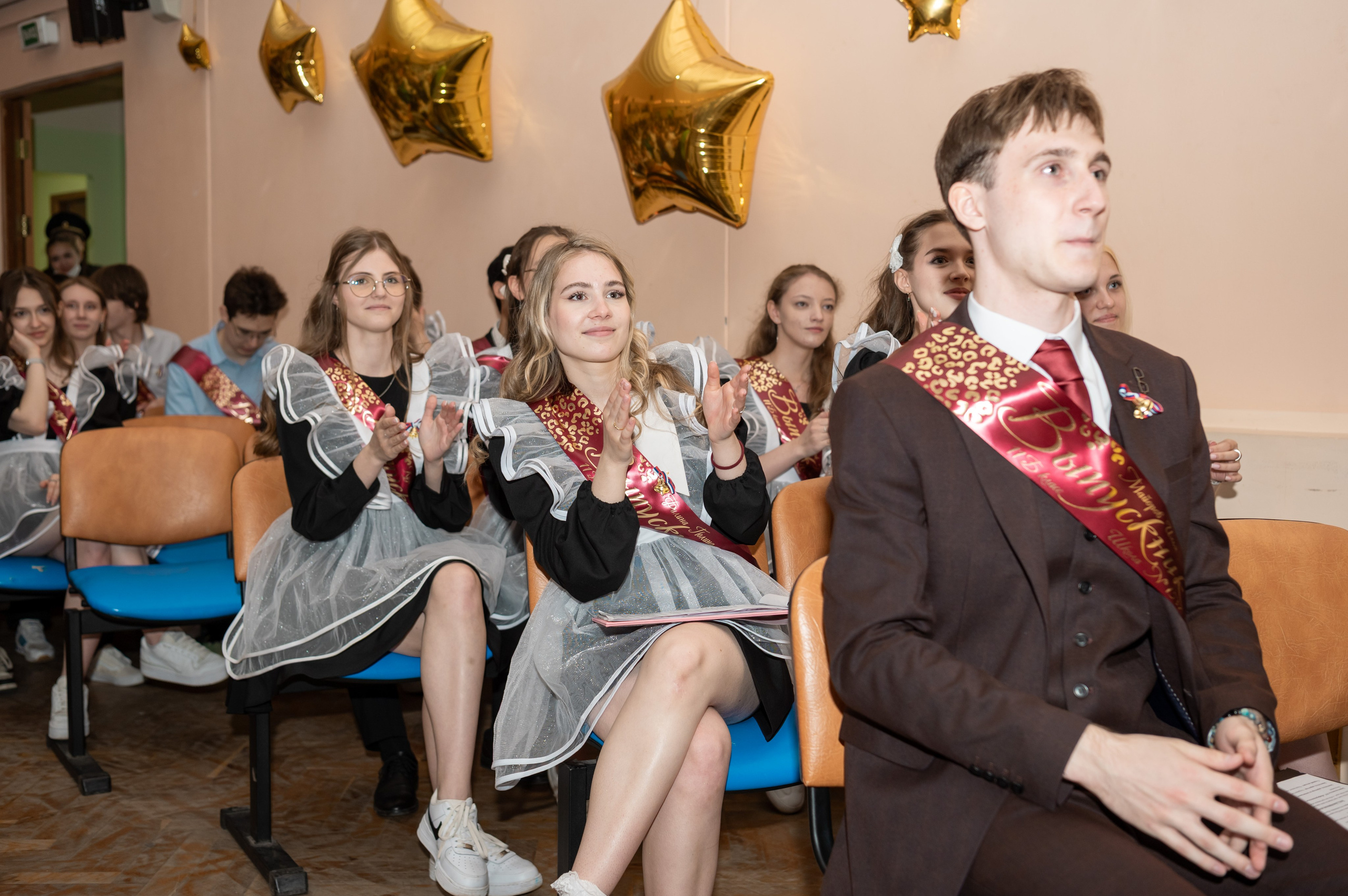 Школа № 760 имени А. П. Маресьева, Выпускной 11 класс. 2026 г. Детский и семейный фотограф г. Москва Оксана Катаджи ☘