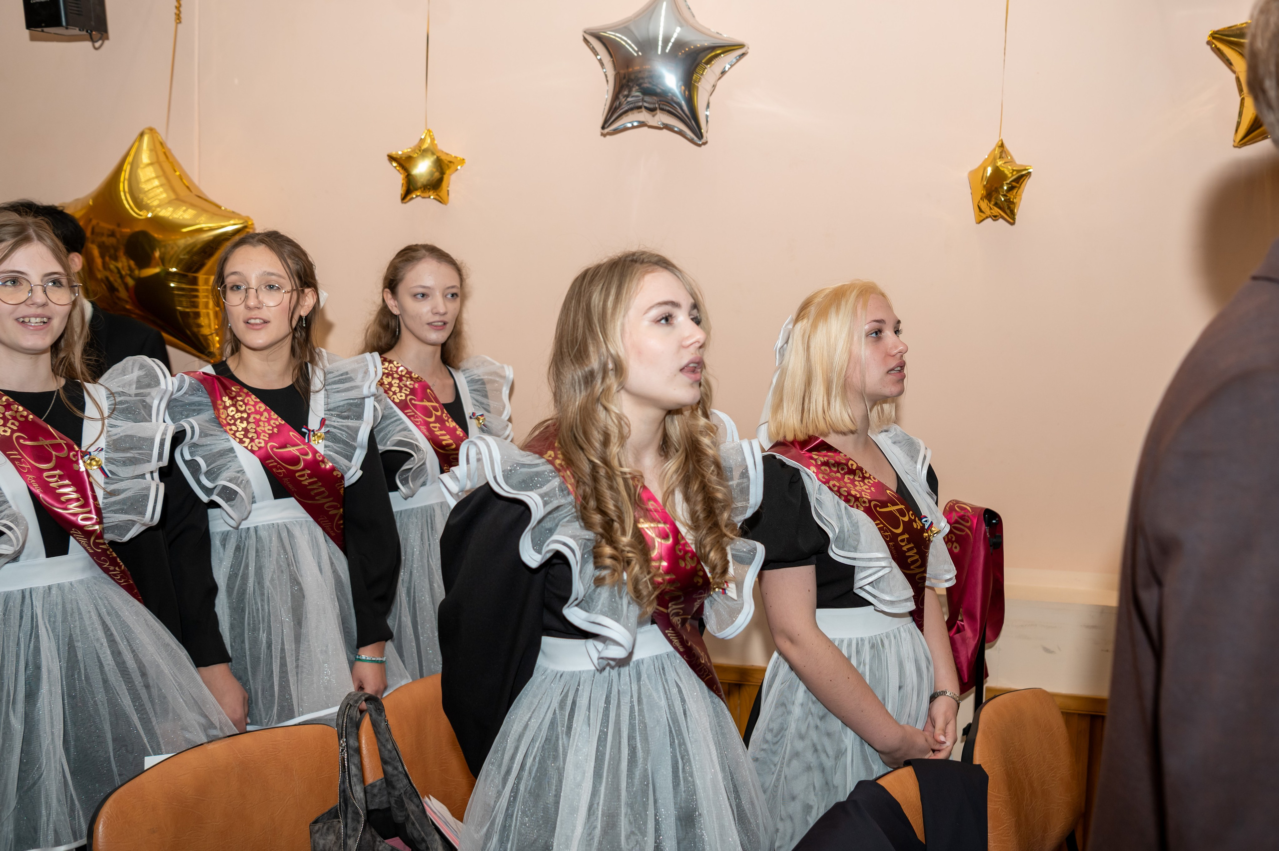 Школа № 760 имени А. П. Маресьева, Выпускной 11 класс. 2026 г. Детский и семейный фотограф г. Москва Оксана Катаджи ☘