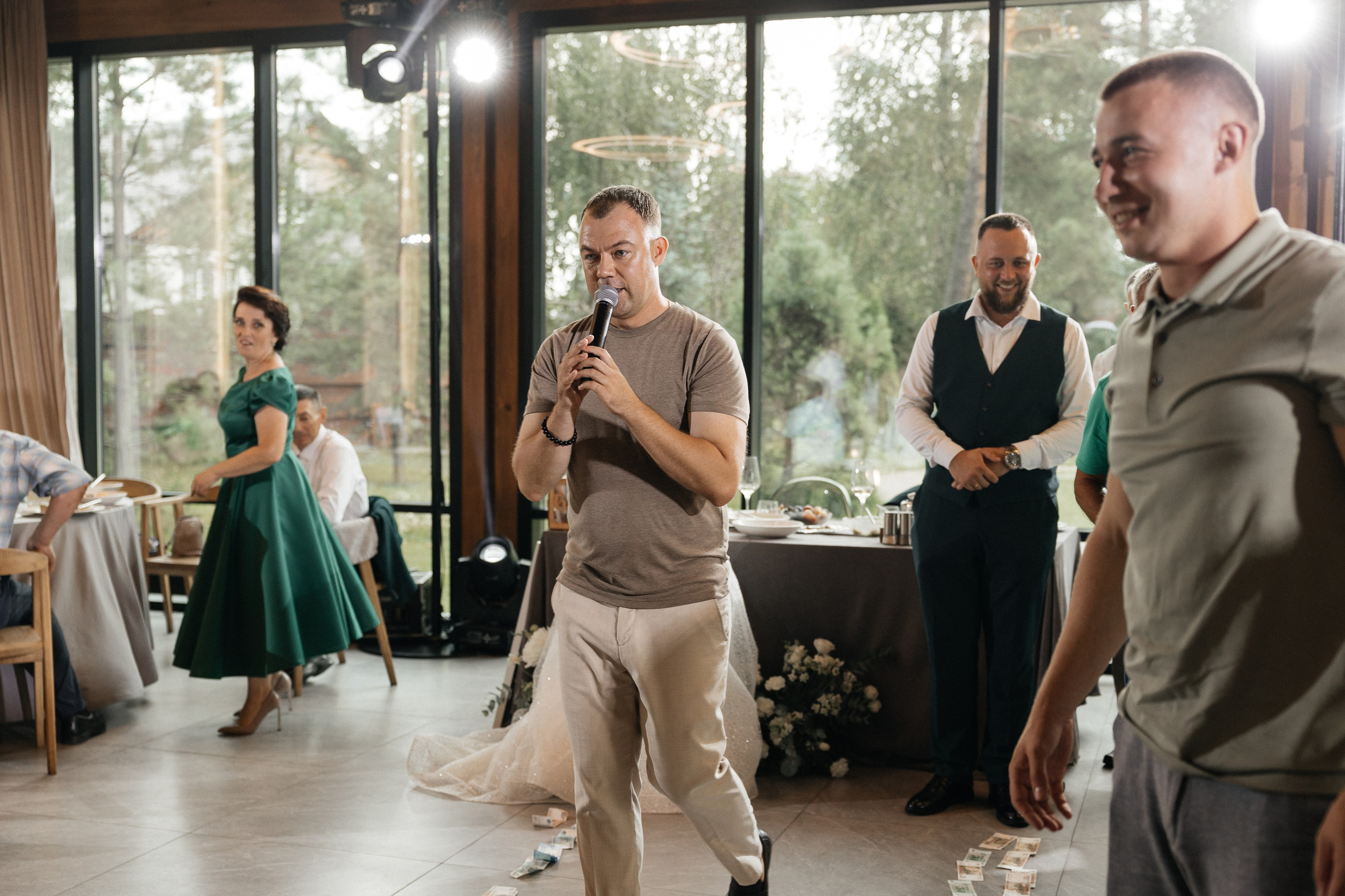 Свадебная история. Лесной Виладж. Свадебный и семейный фотограф Рассказова Виктория