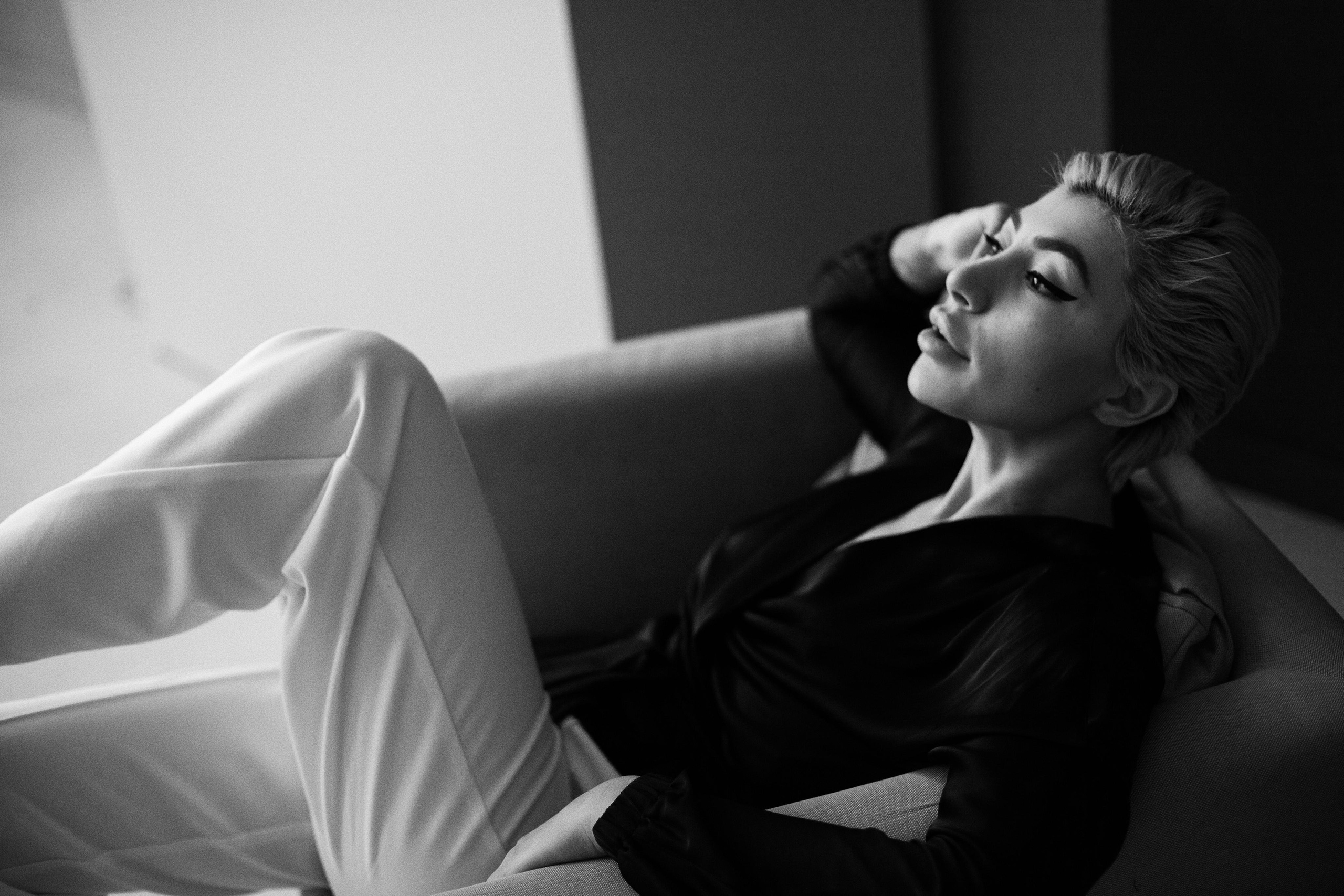 Тата Кальницкая, астролог, автор книги, владелица магазина и кофейни. Бренд-фотограф в Москве Наталья Семенова