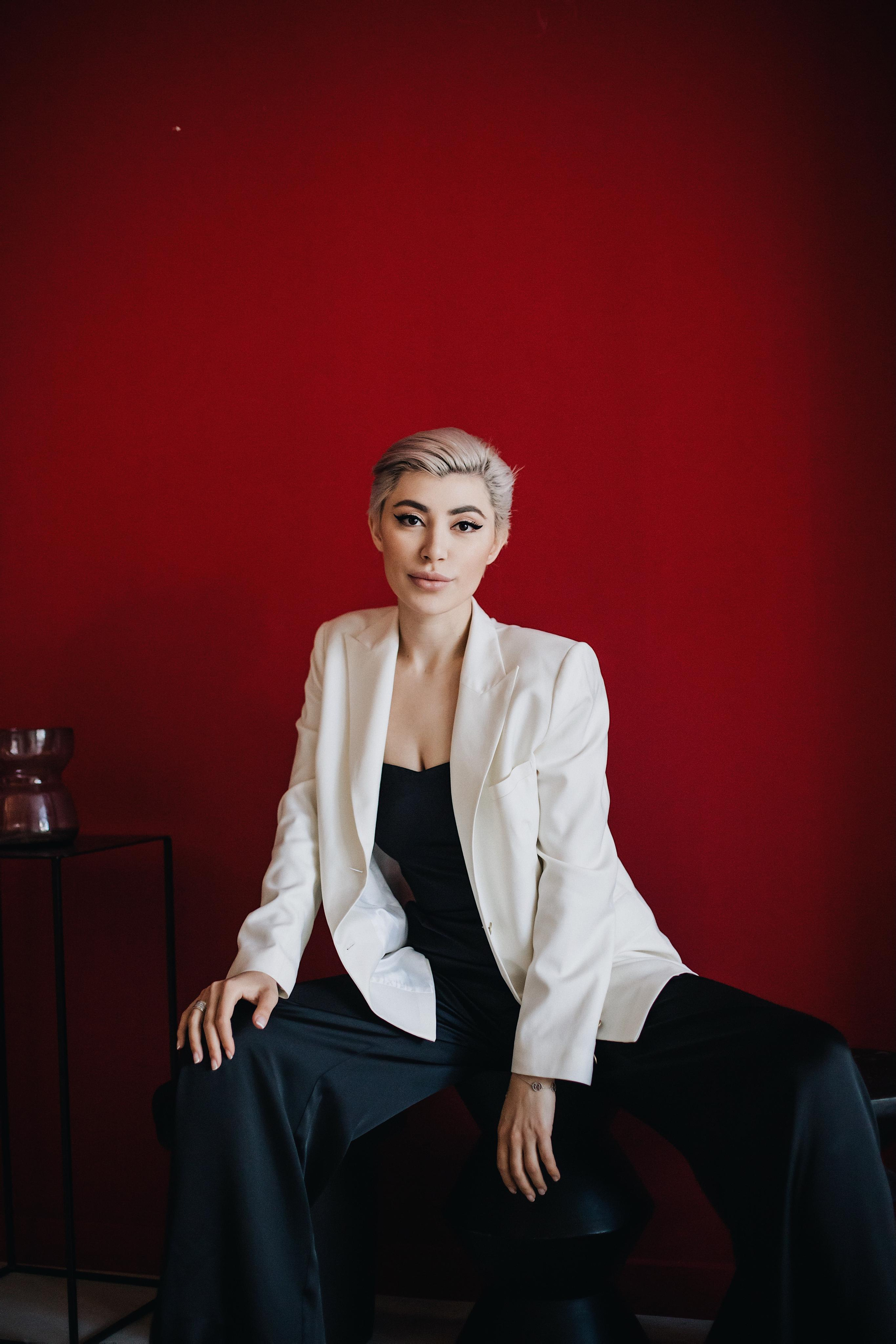 Тата Кальницкая, астролог, автор книги, владелица магазина и кофейни. Бренд-фотограф в Москве Наталья Семенова