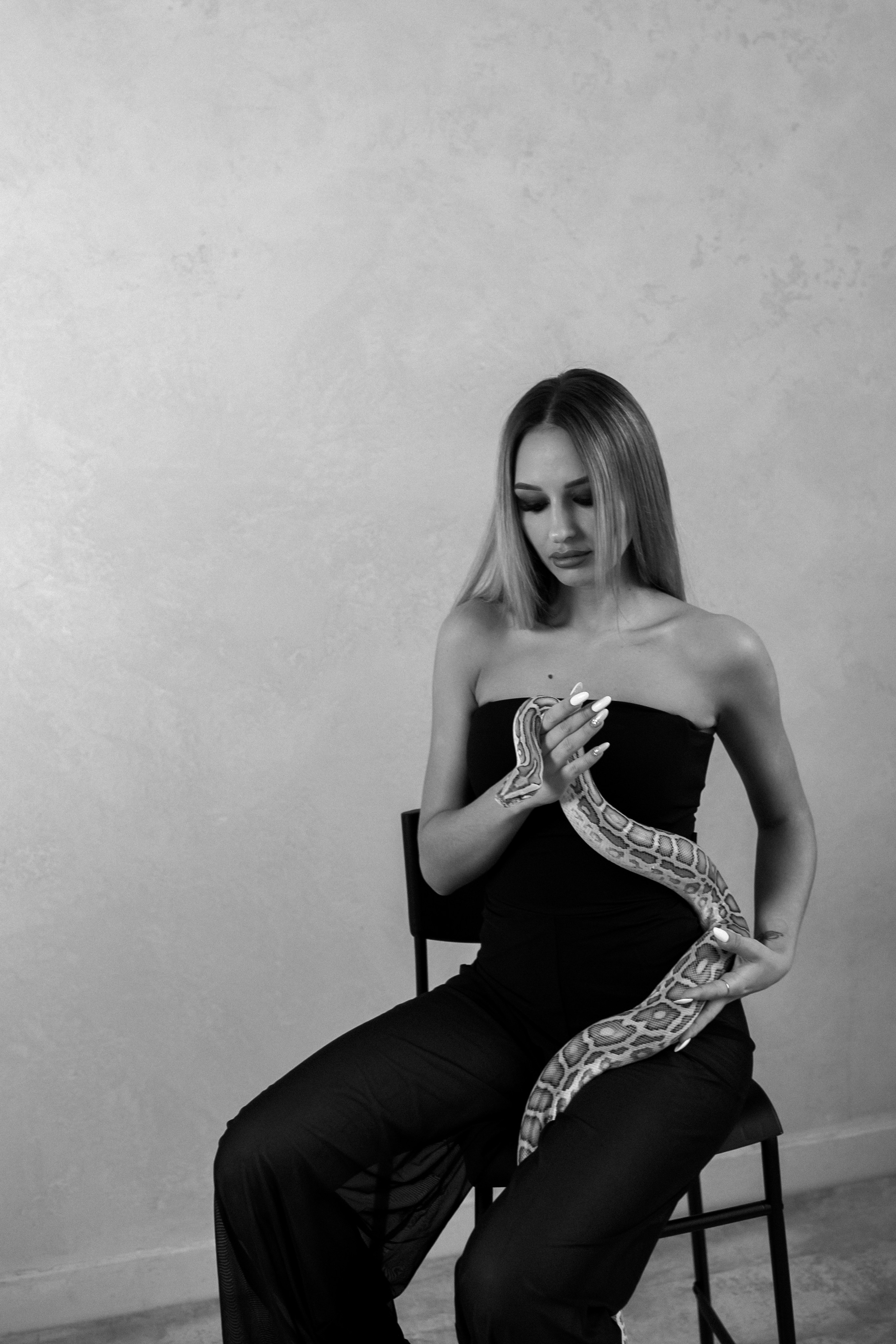 Фотосессии со змеей. Свадебный фотограф в Москве и Твери