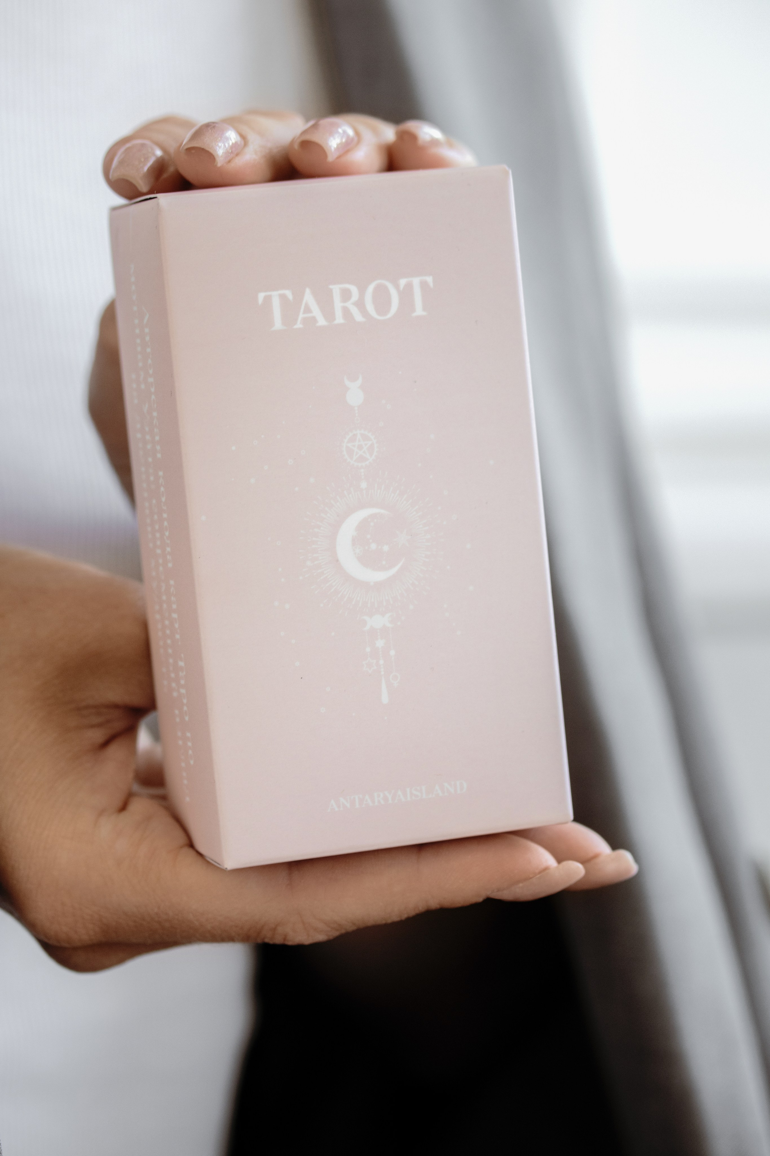 Карты Таро: съемка для маркетплейсов. Anushikcreates