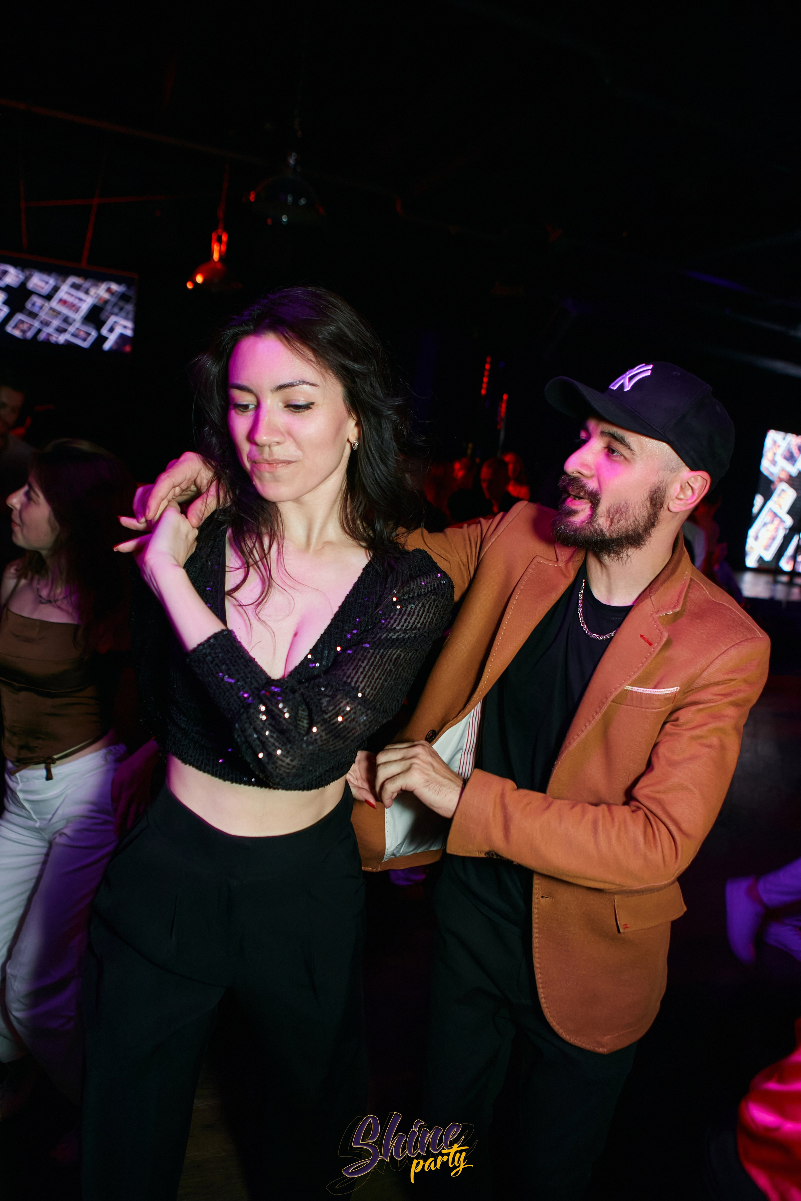 Shine party bachata. Свадебный фотограф