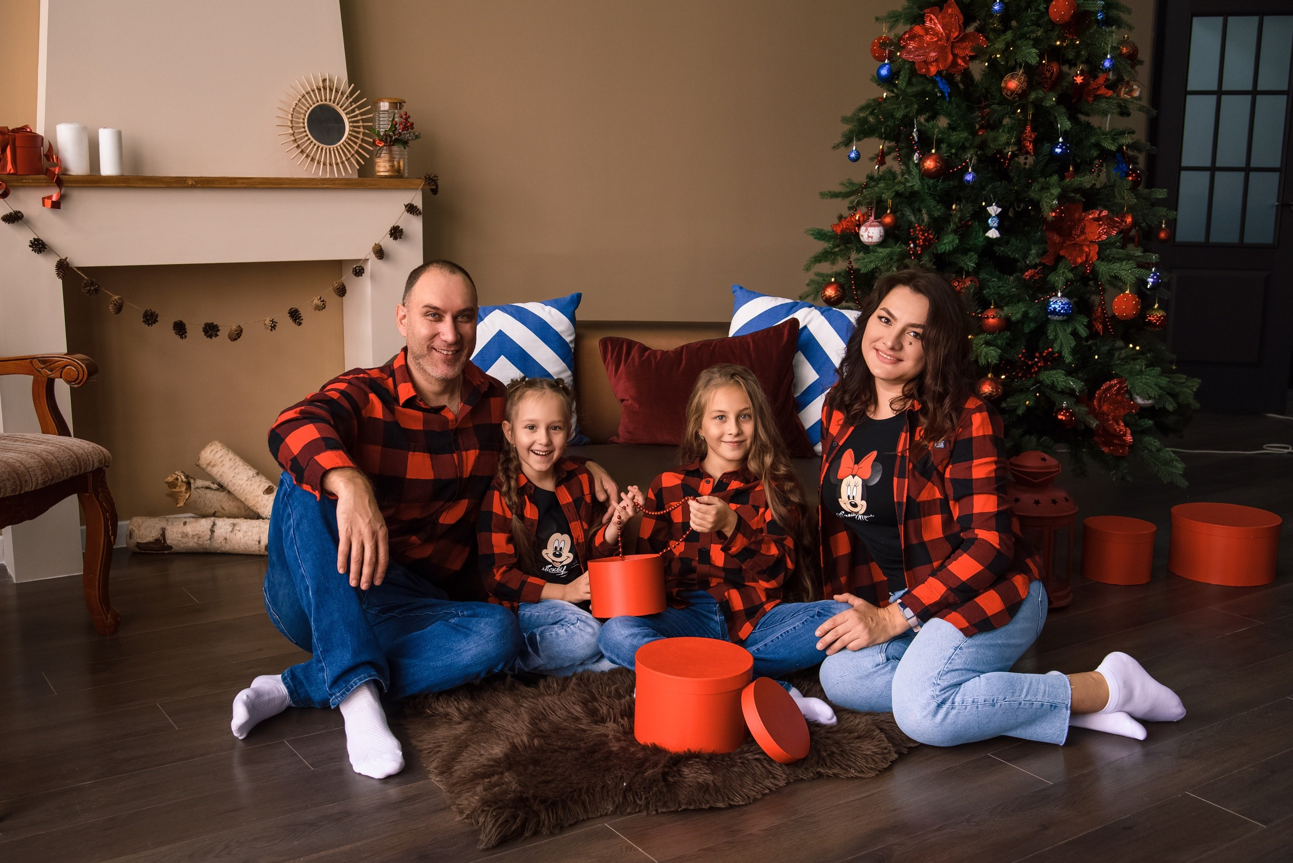 Комплекты Family look. Фотостудия Малина в городе Улан-Удэ. Фотограф Ирина Жарникова