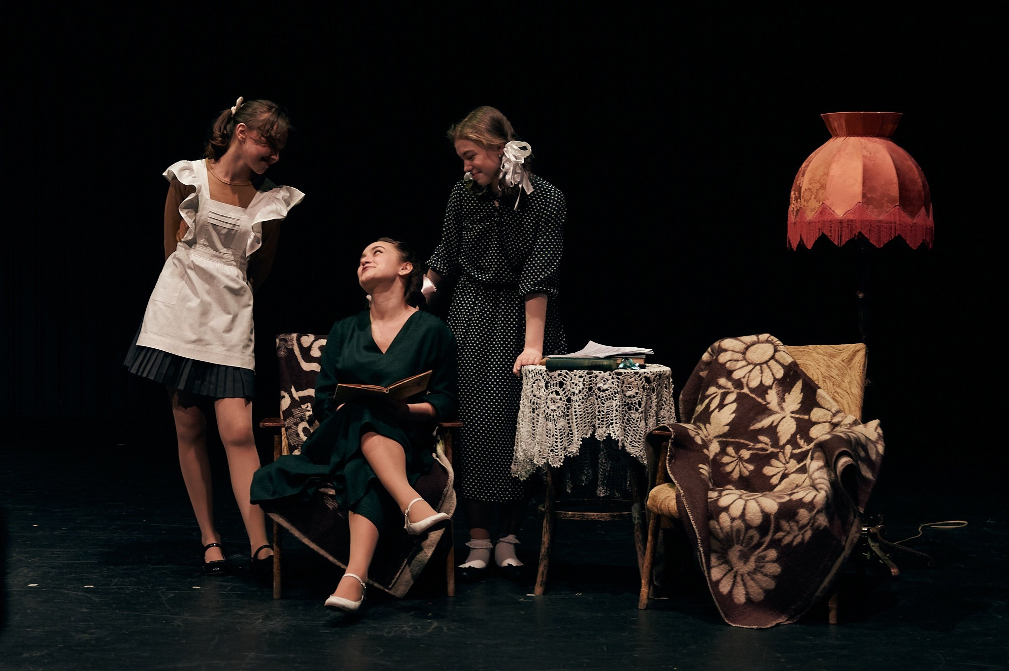 Спектакль «Советская, 44». Дети Сац. Фотограф в Москве. Индивидуальные и парные съёмки, мероприятия, промо-съёмки для артистов