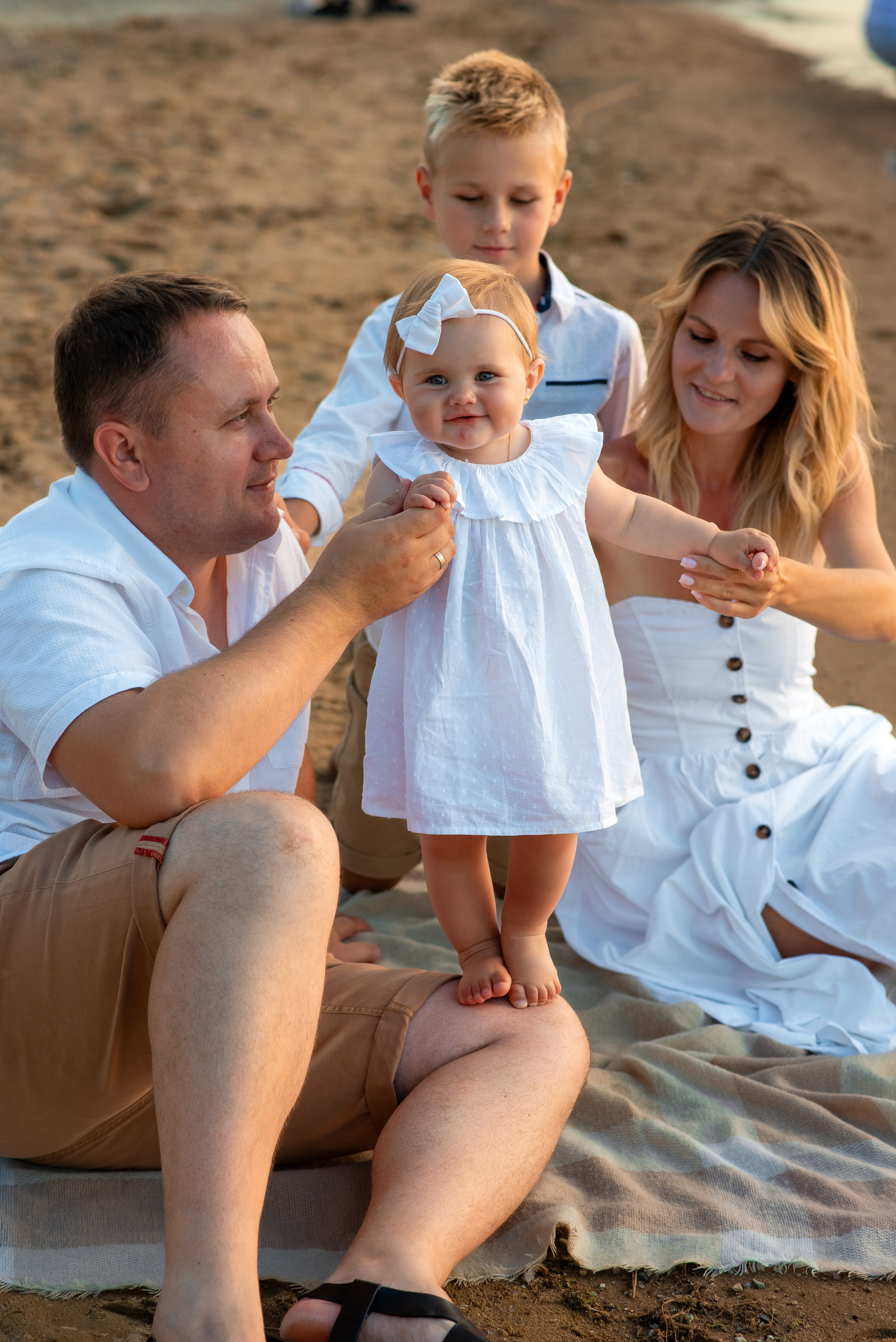 Татьяна на Минском море. Семейный фотограф на выписку из роддома и крещение Минск Настя Гришук