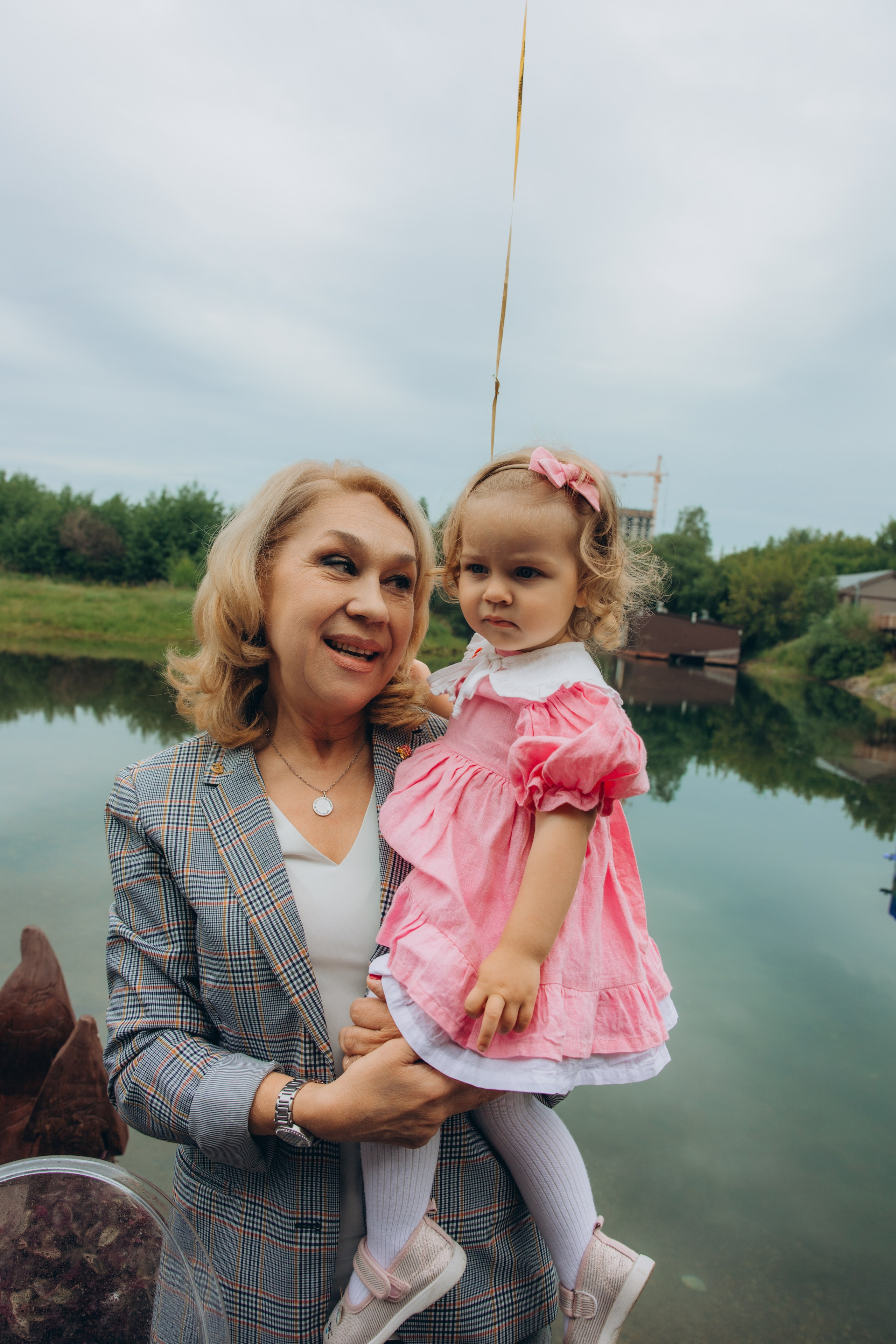 На берегу. Свадебный, семейный фотограф в Иркутске Светлана Макаричева
